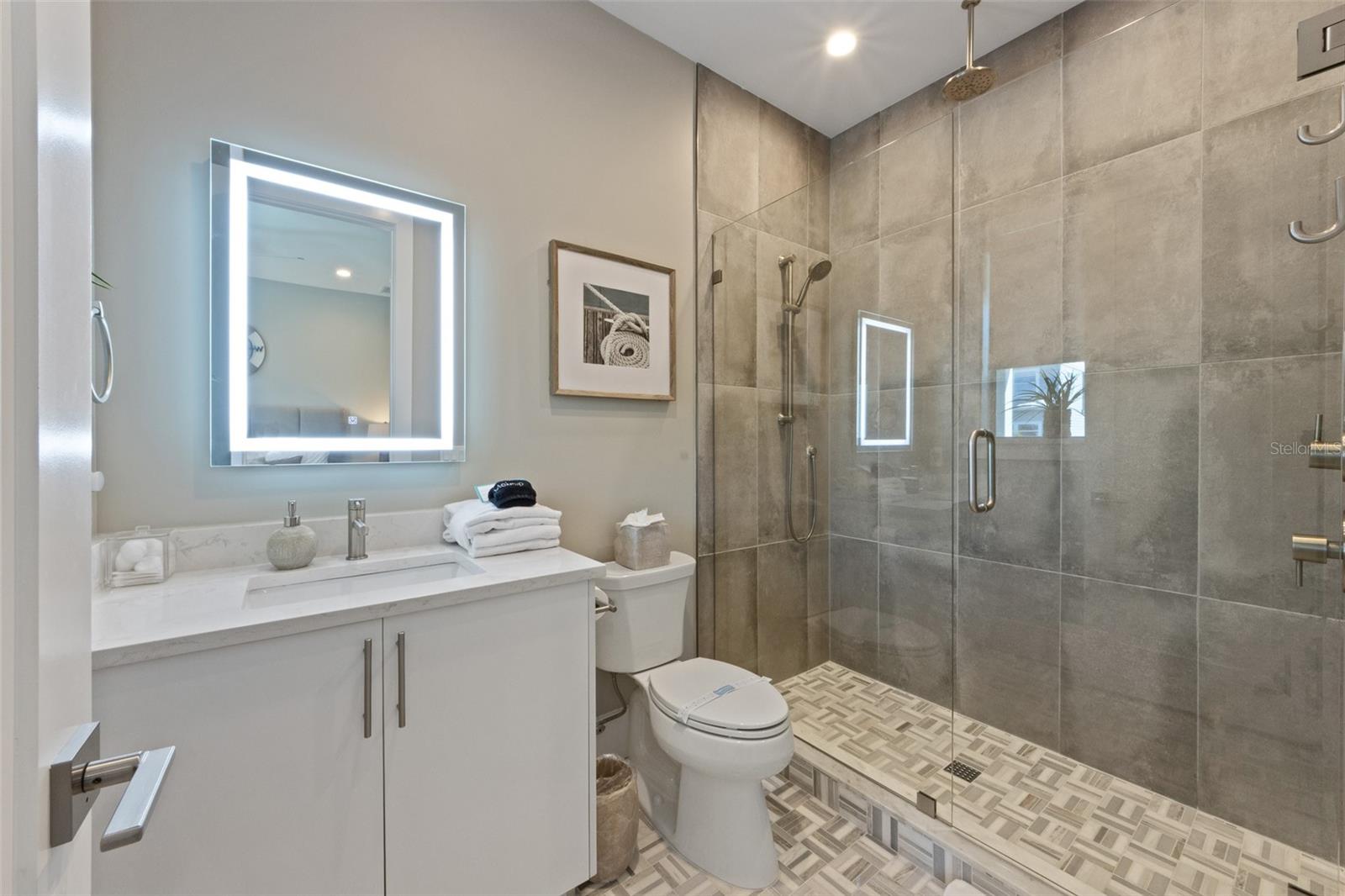 A4682764 Property Photo