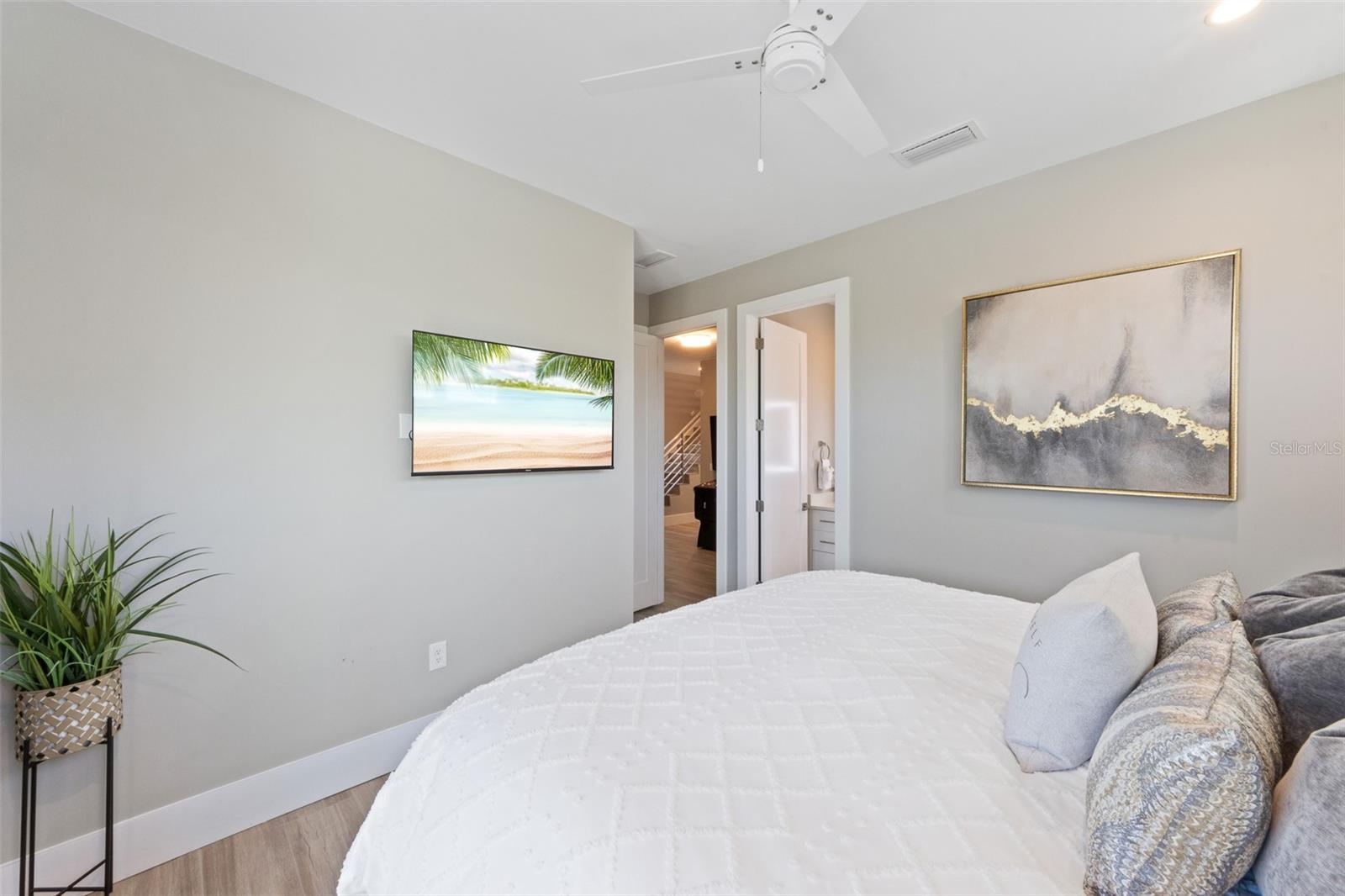 A4682764 Property Photo