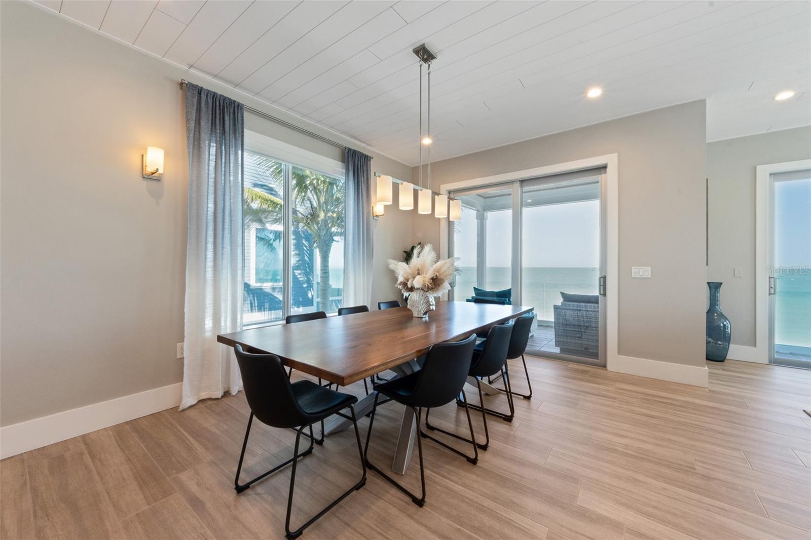 A4682764 Property Photo