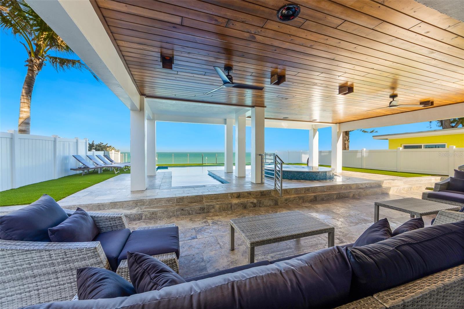 A4682764 Property Photo