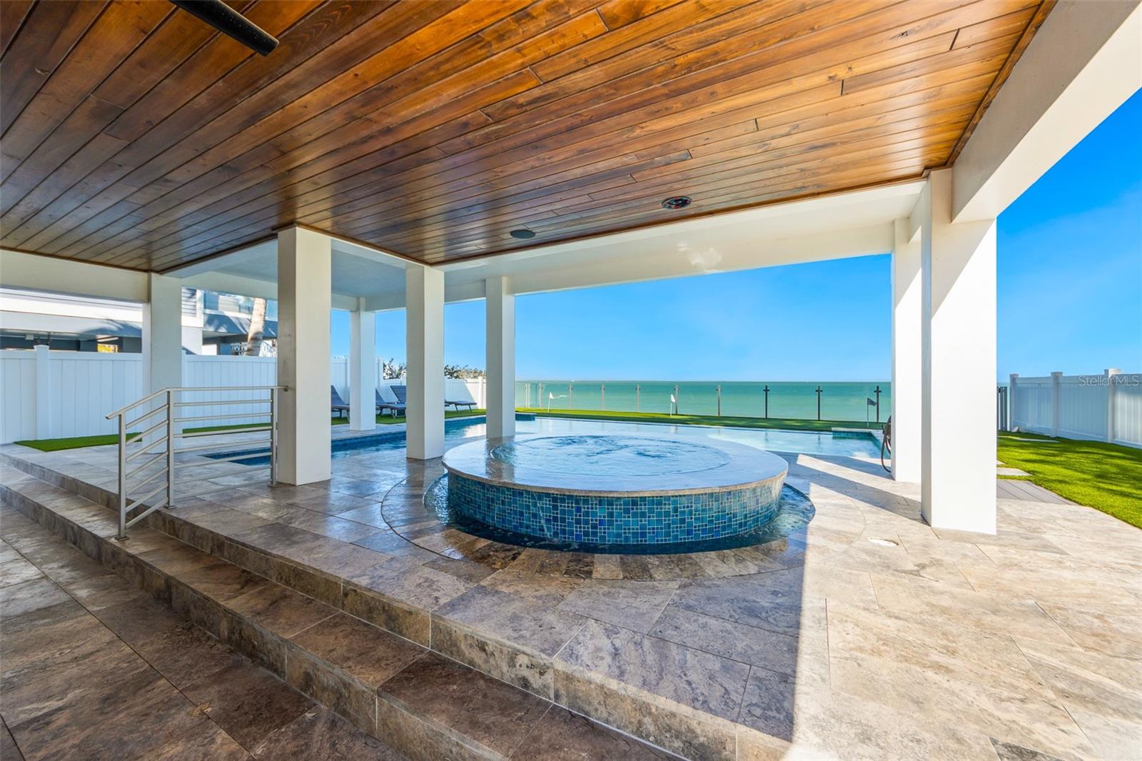 A4682764 Property Photo