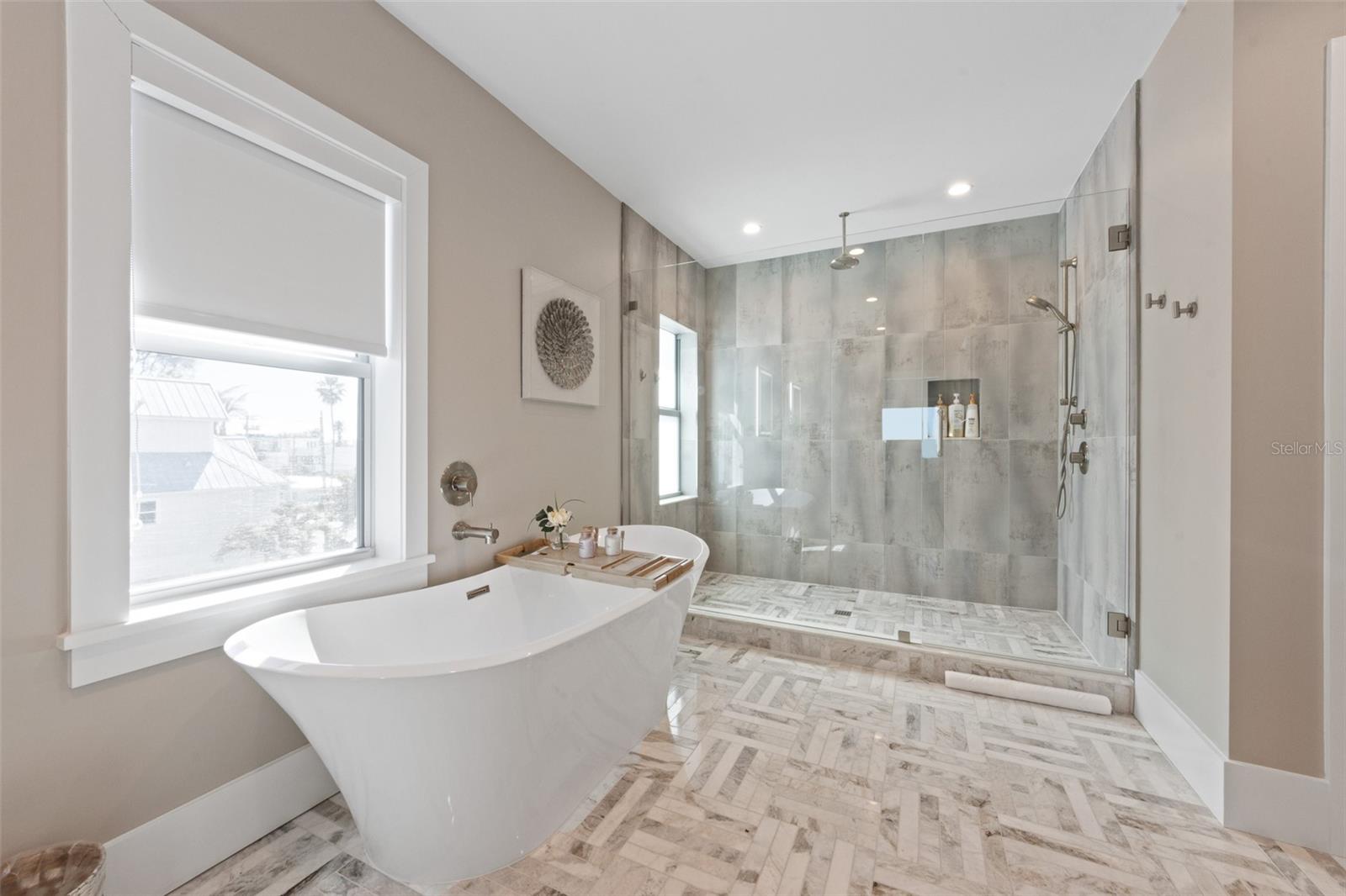 A4682764 Property Photo