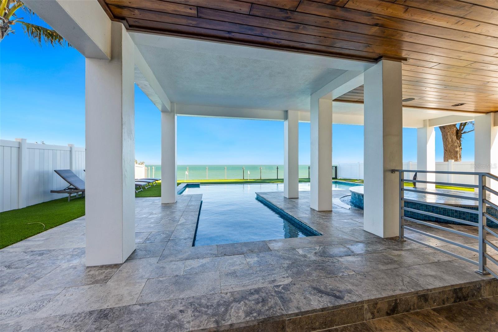 A4682764 Property Photo