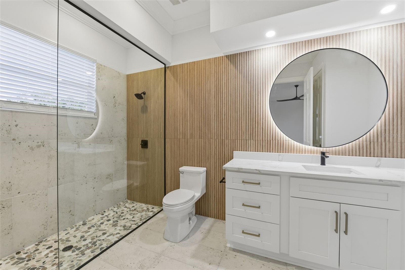 A4682766 Property Photo