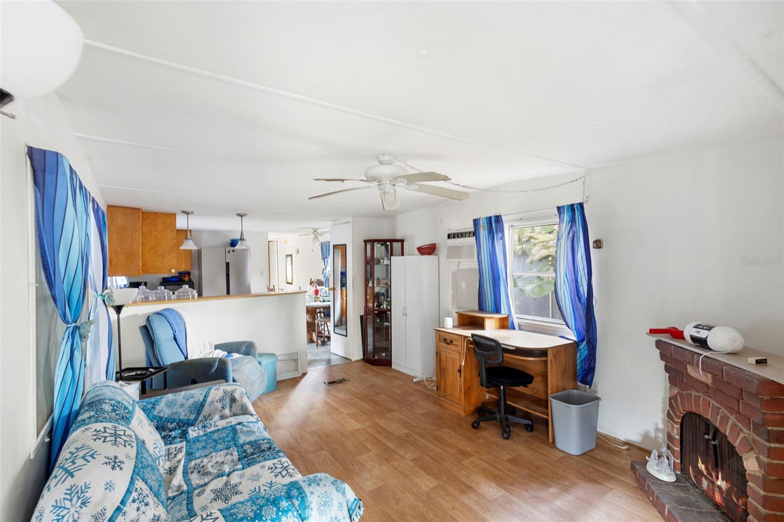 O6382977 Property Photo