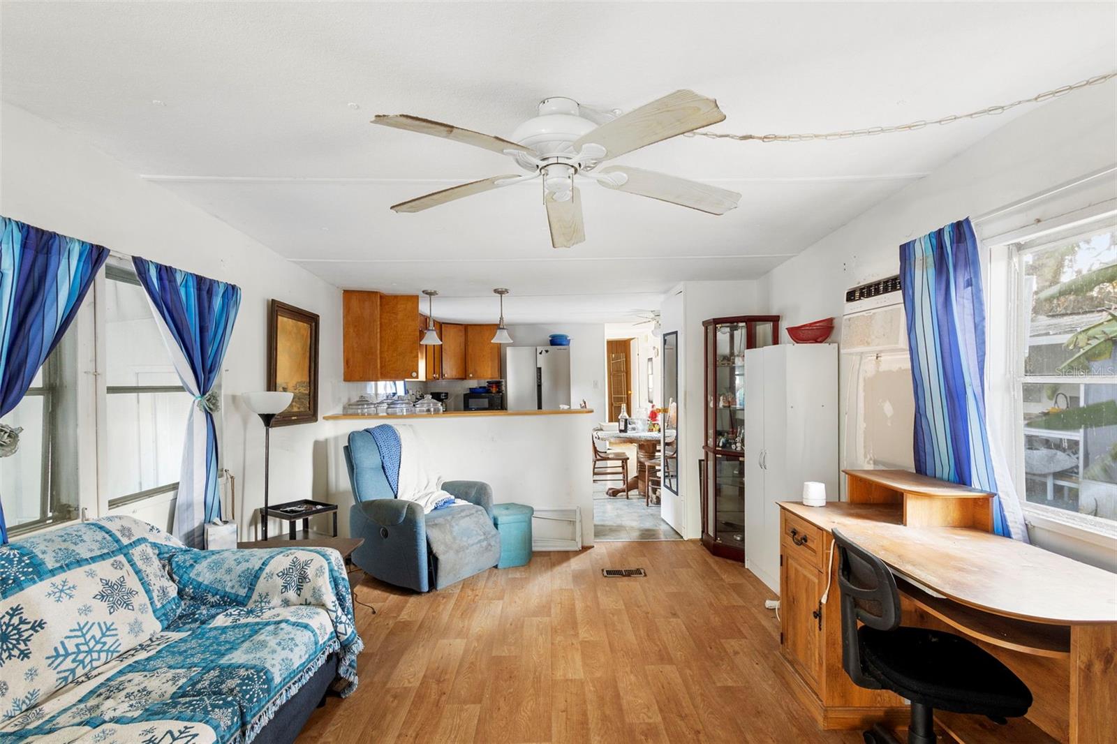 O6382977 Property Photo