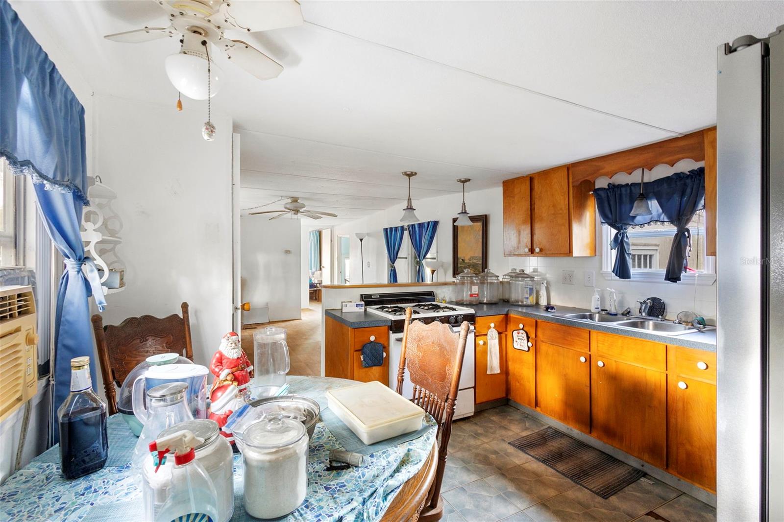 O6382977 Property Photo