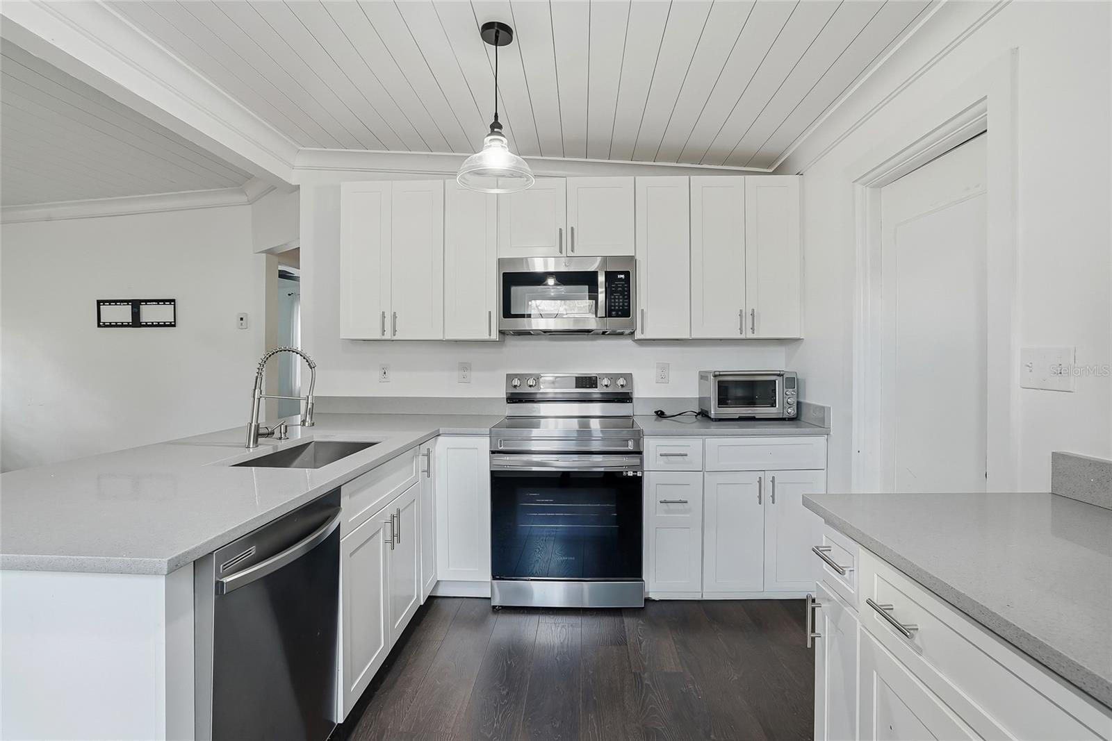 1137 40TH ST, SARASOTA, FL, 34234