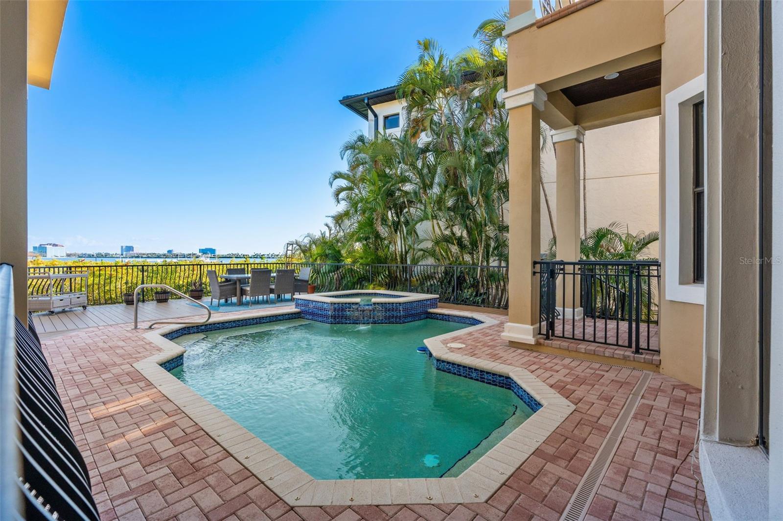 A4682776 Property Photo