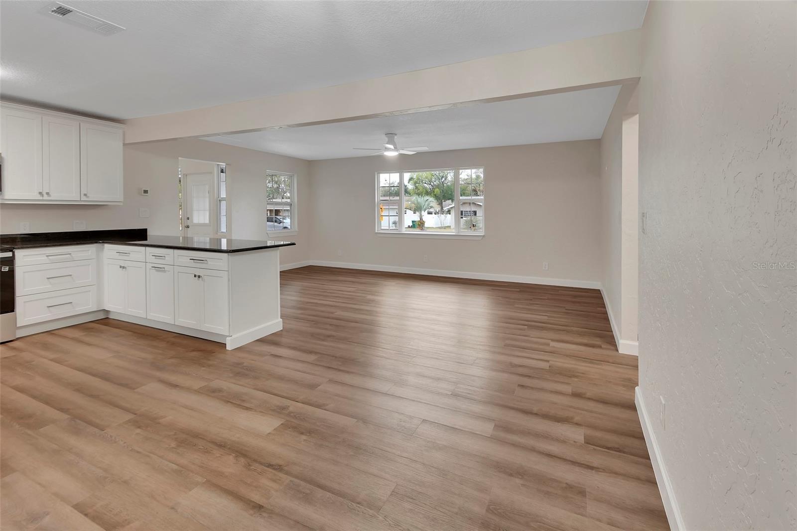 218 LUCERNE DR, DEBARY, FL, 32713