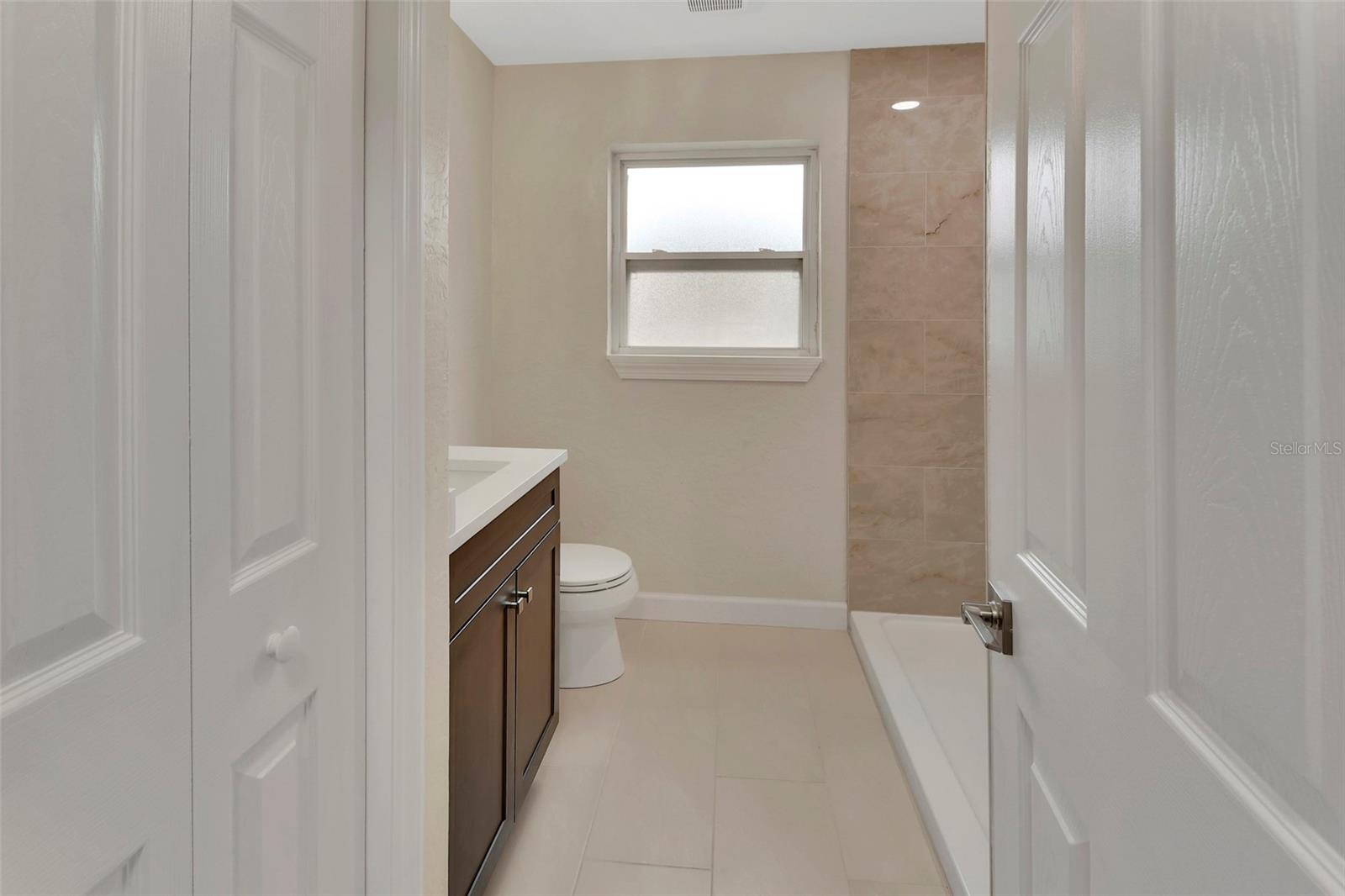 218 LUCERNE DR, DEBARY, FL, 32713