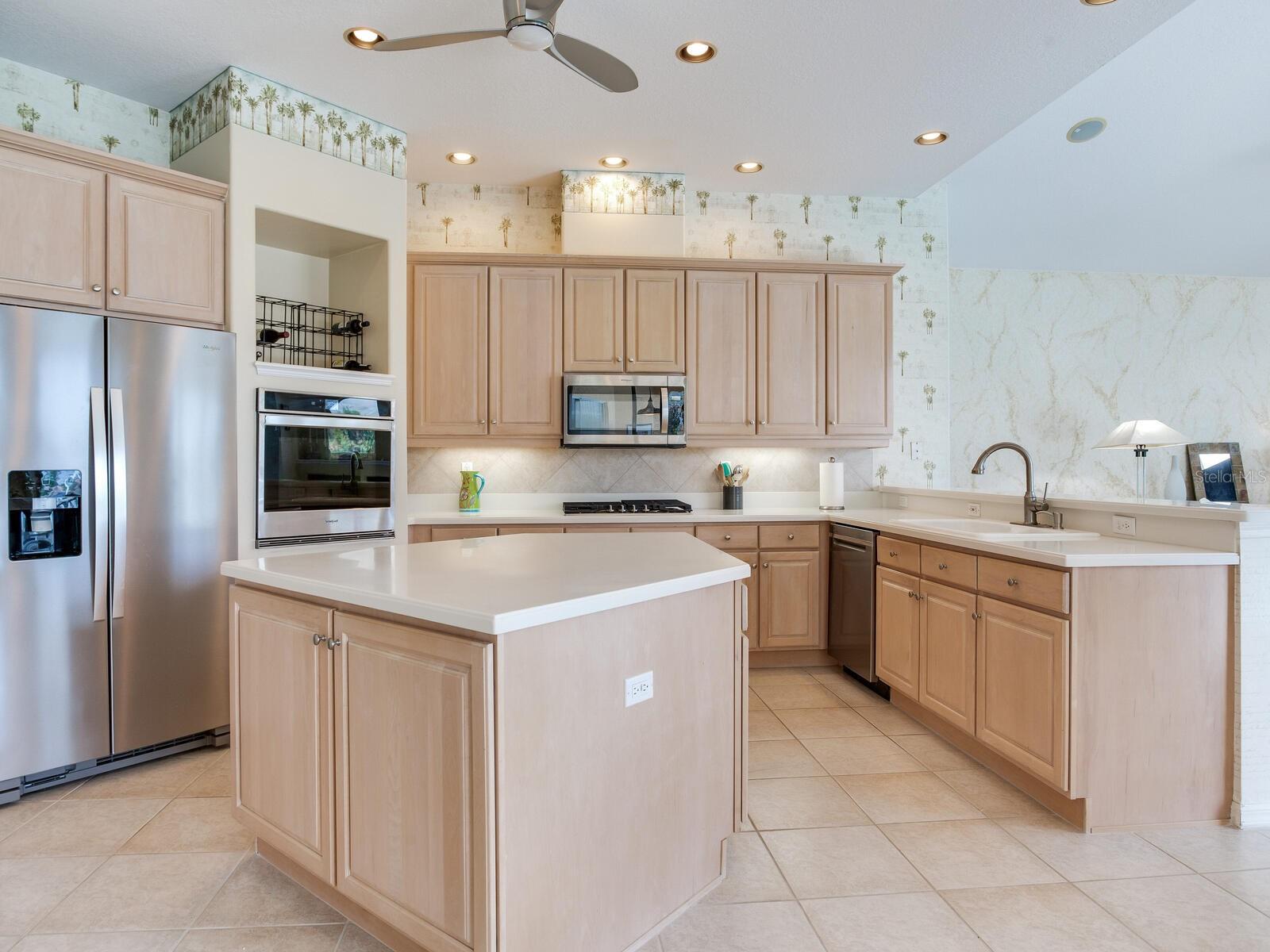 10228 ESTUARY DR, TAMPA, FL, 33647