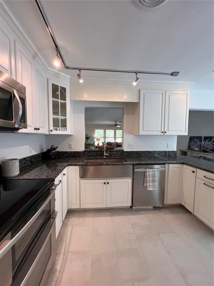 2724 MONTEREY ST, SARASOTA, FL, 34231