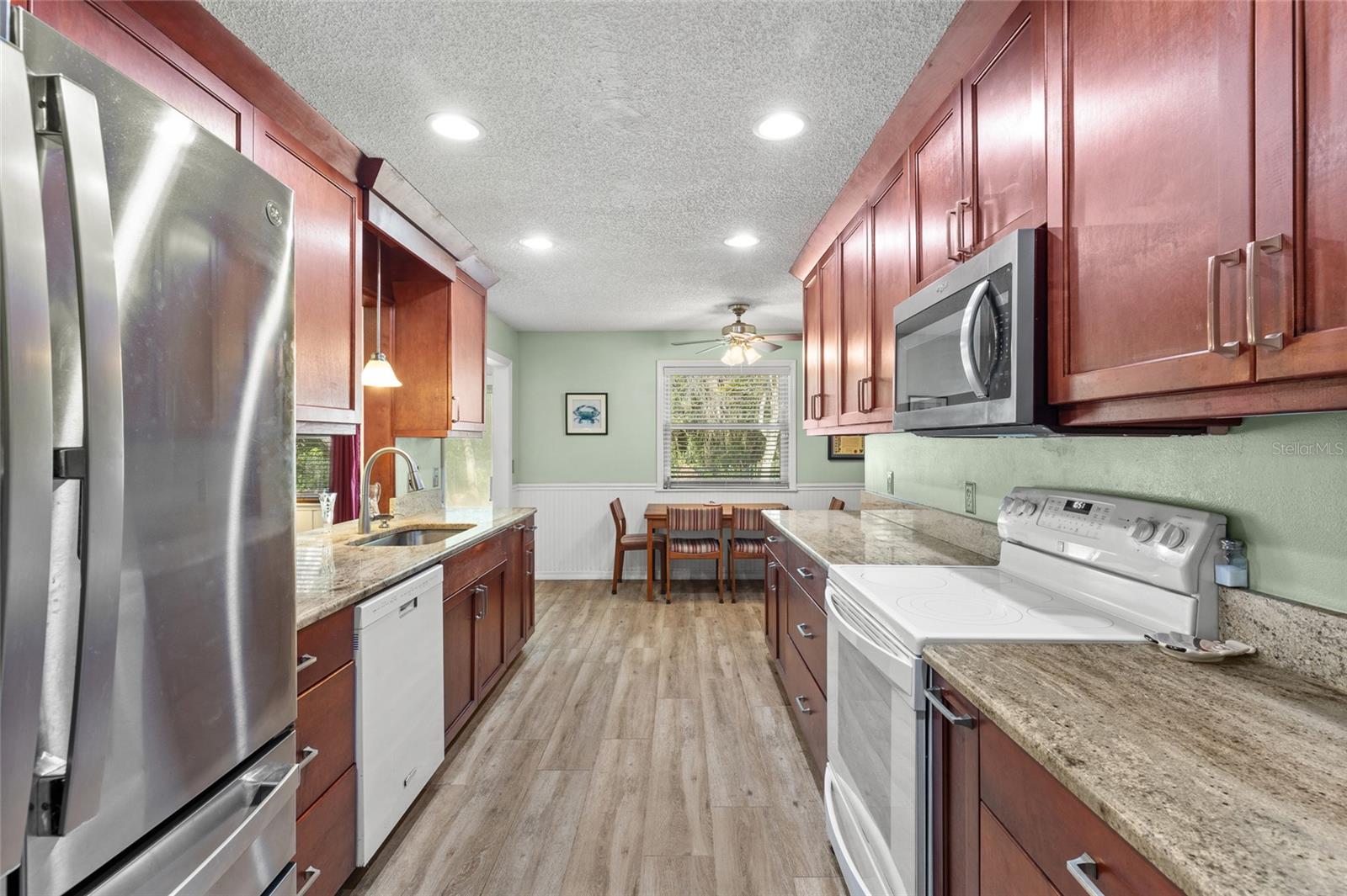 2080 APRICOT DR, DELTONA, FL, 32725