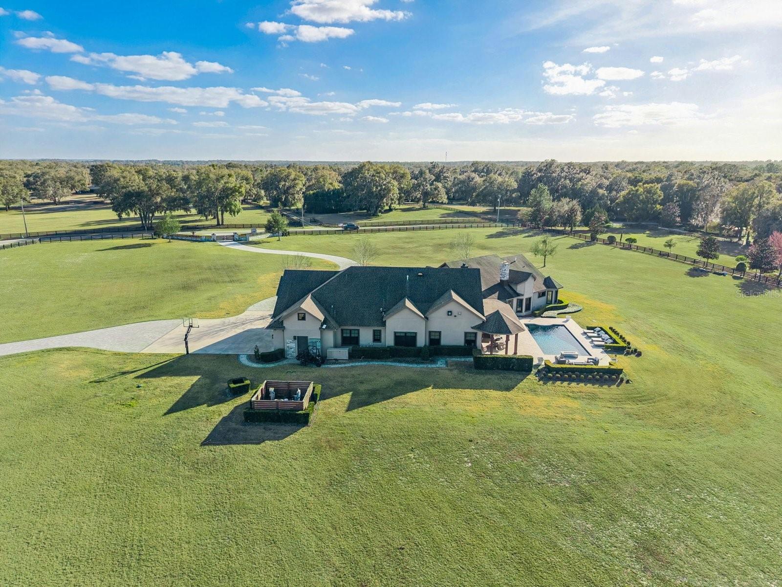 O6383050 Property Photo