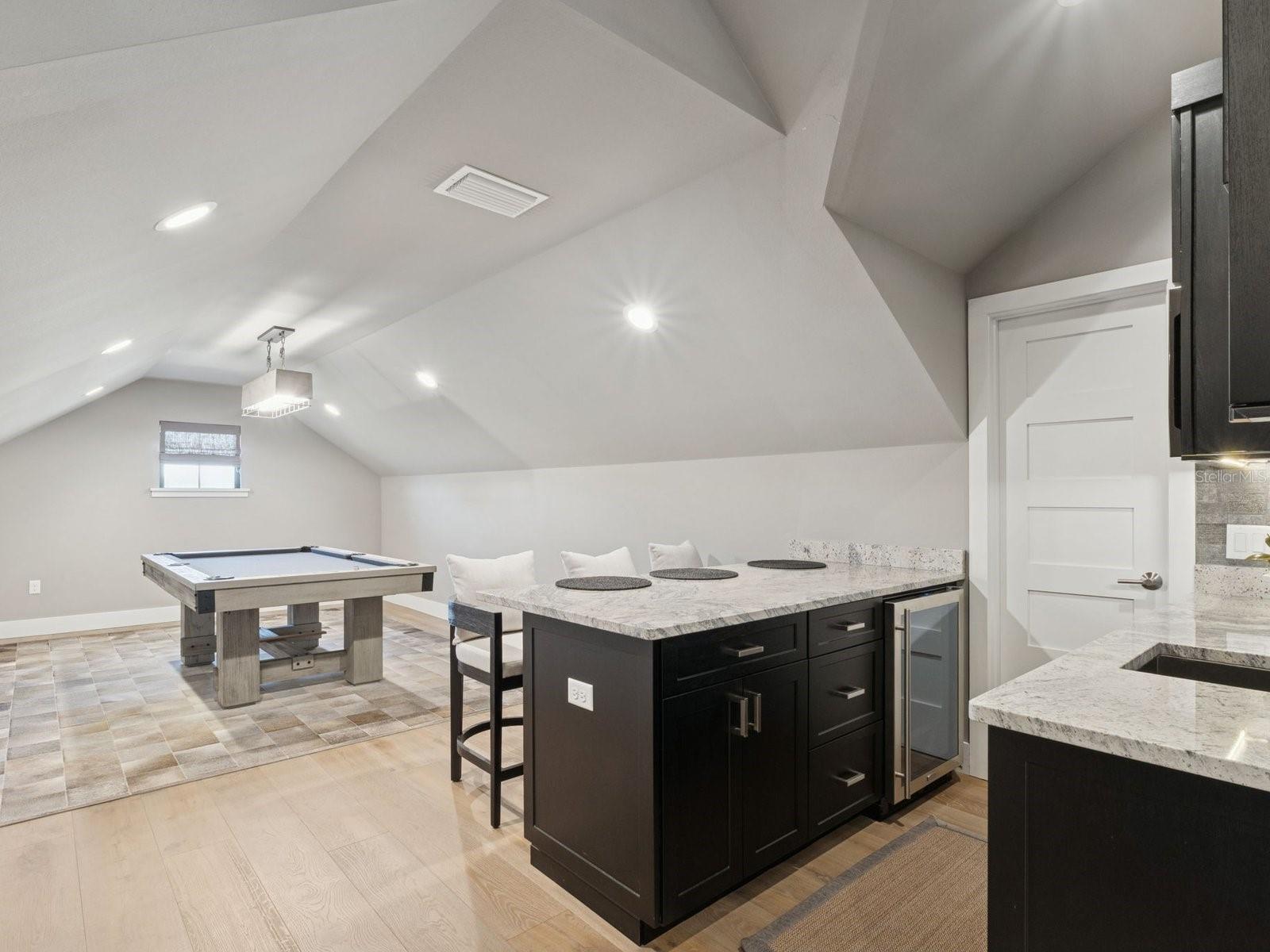 O6383050 Property Photo