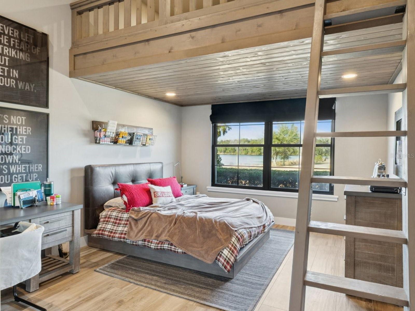 O6383050 Property Photo