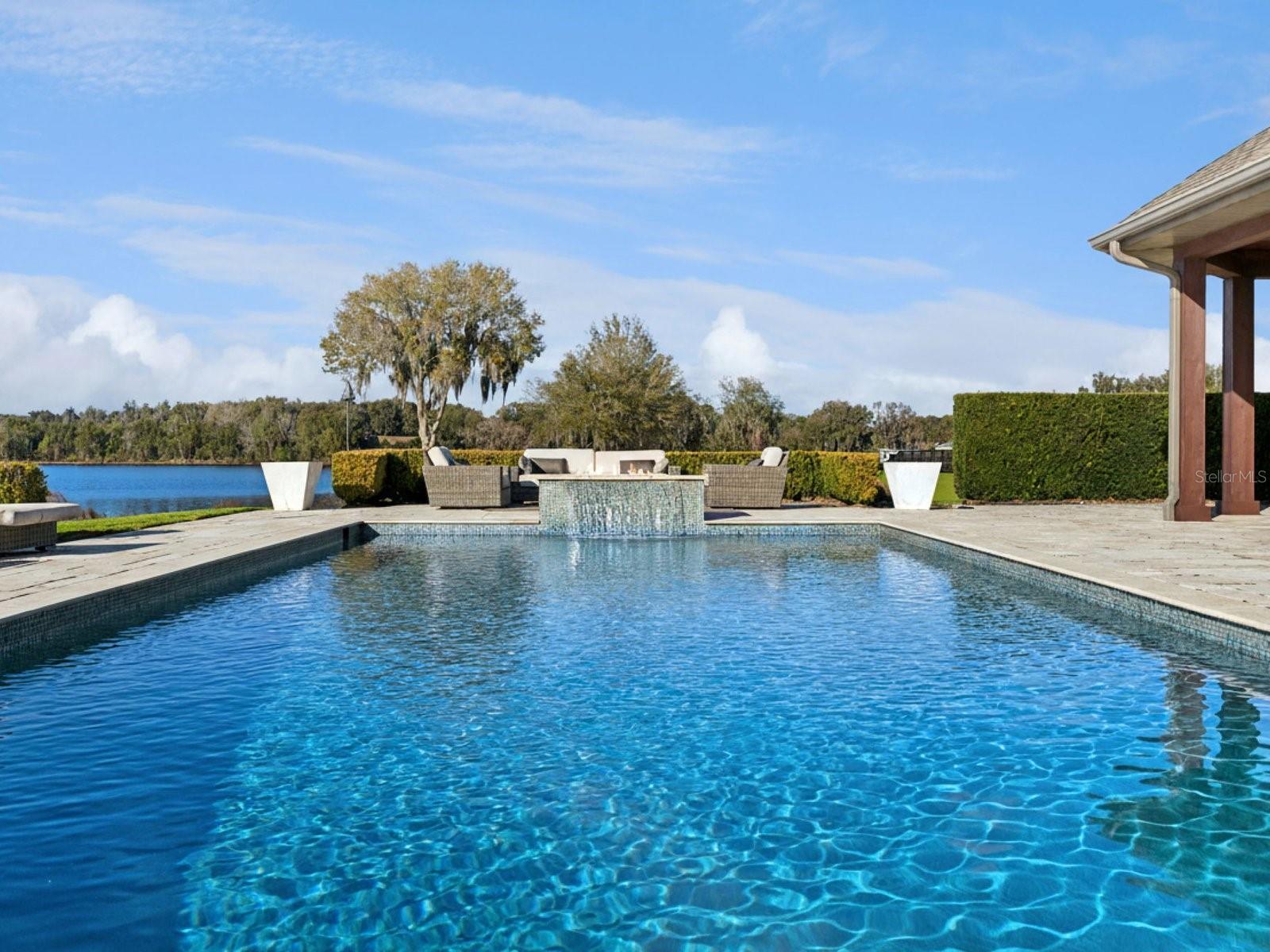 O6383050 Property Photo