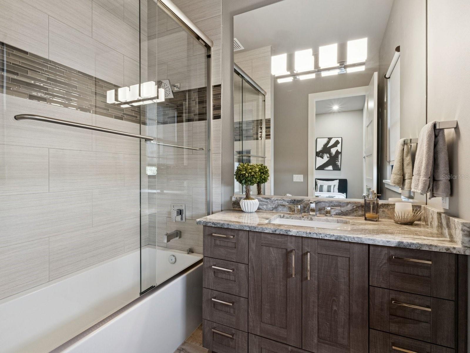 O6383050 Property Photo