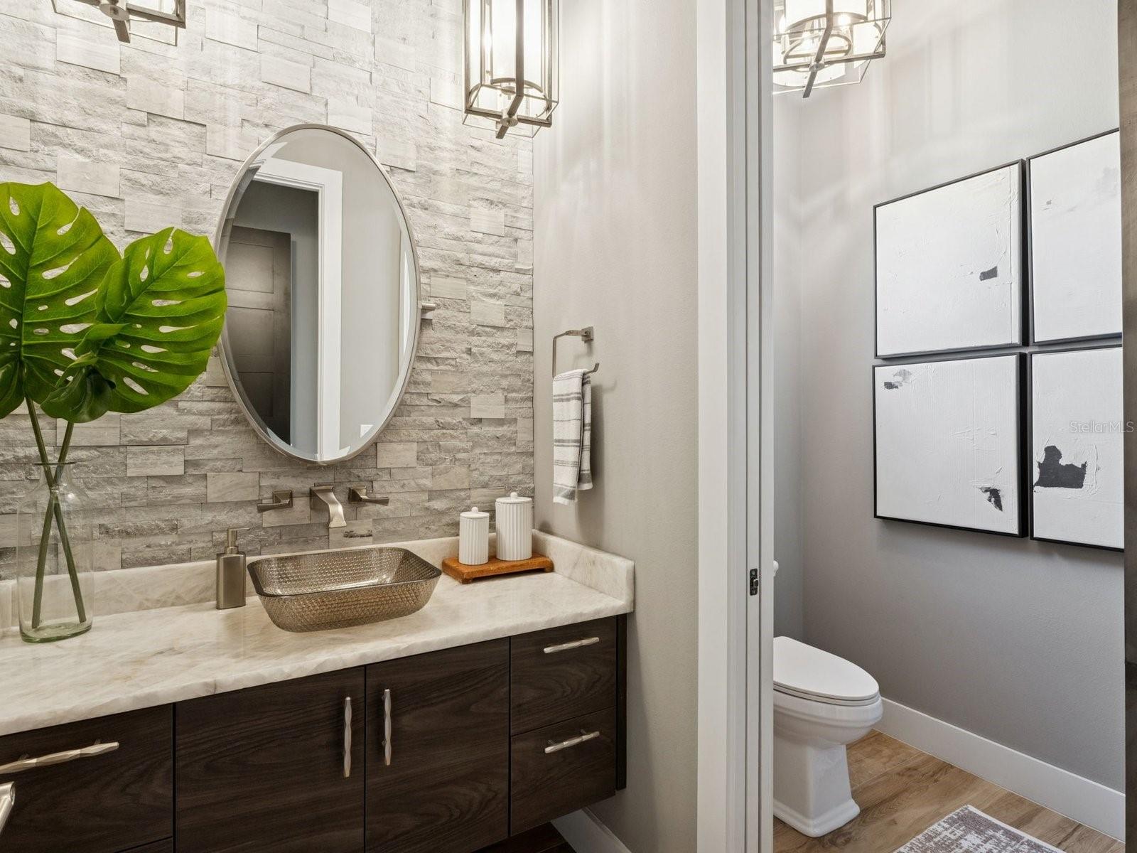 O6383050 Property Photo