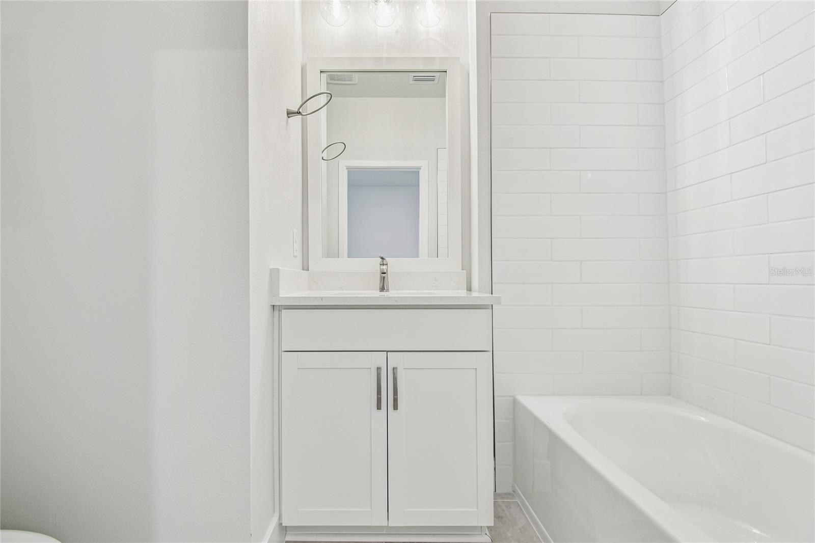 TB8476950 Property Photo