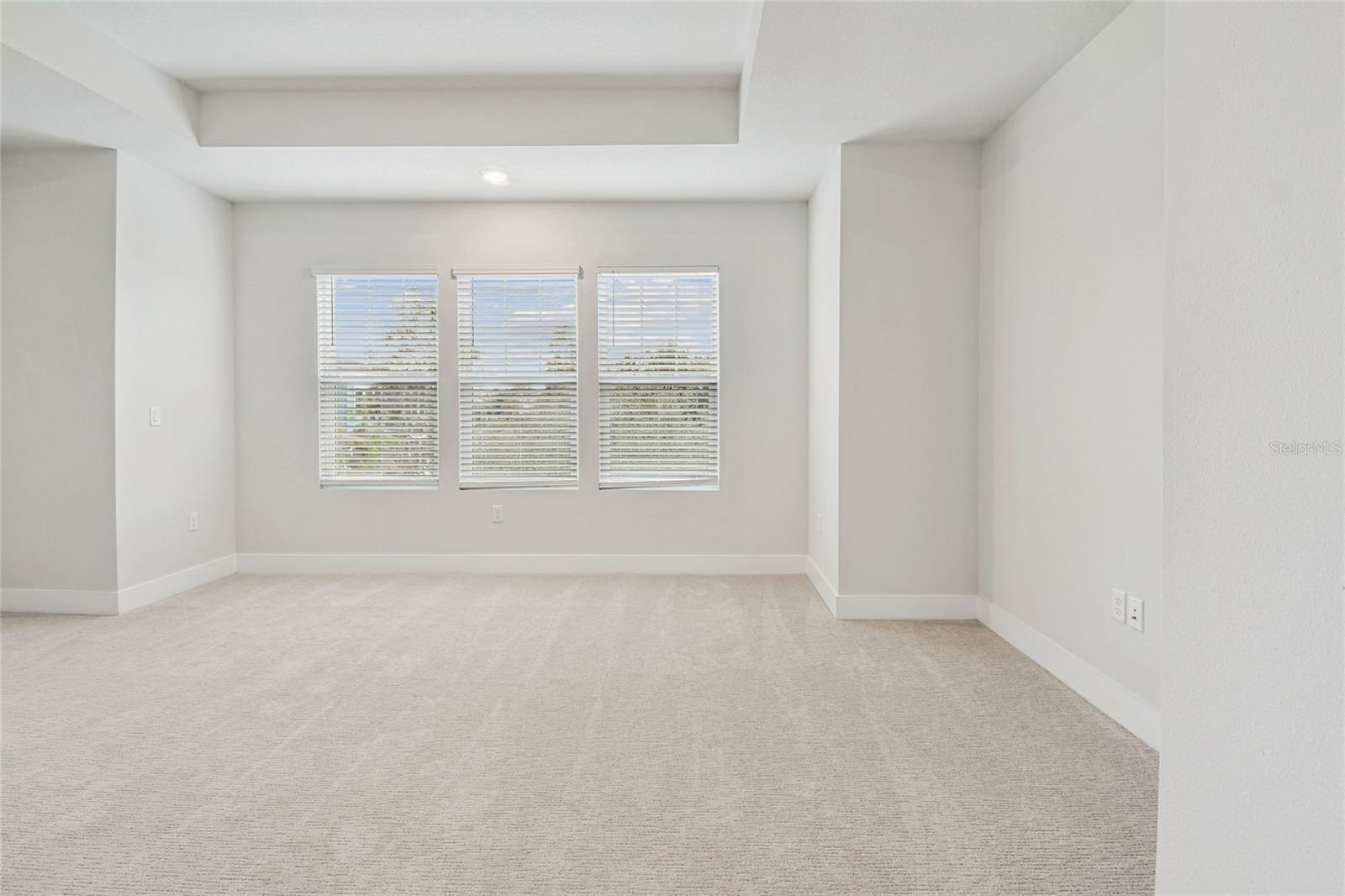 TB8476950 Property Photo