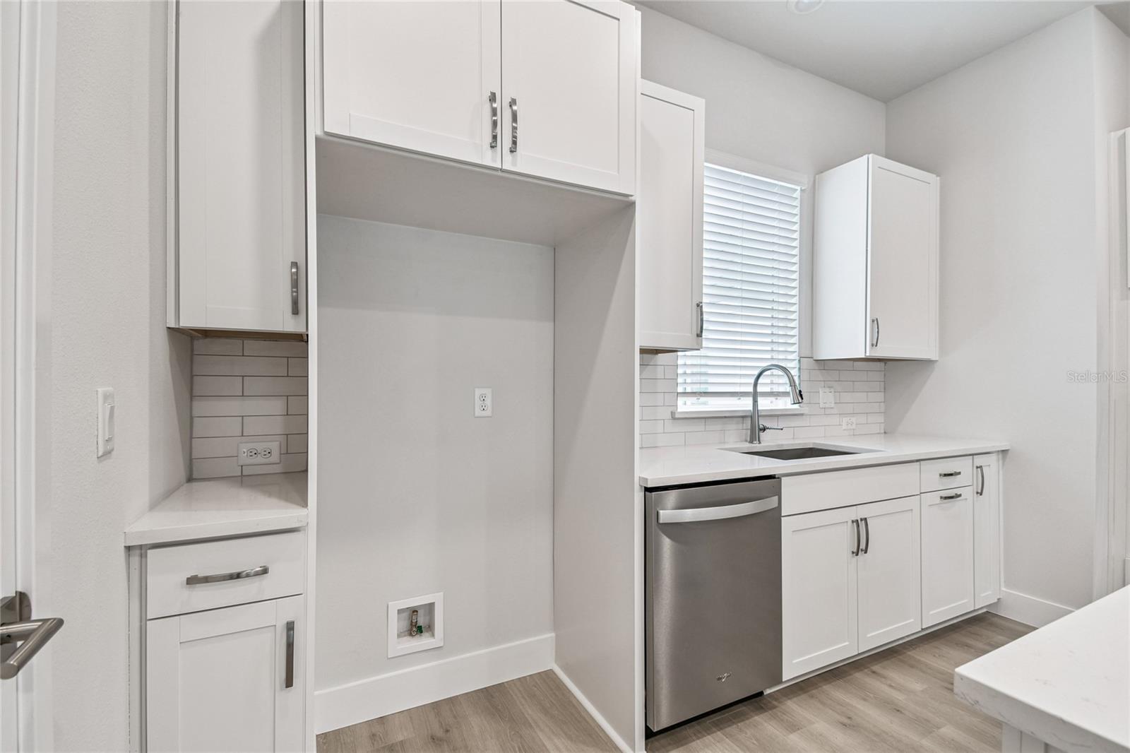 TB8476950 Property Photo