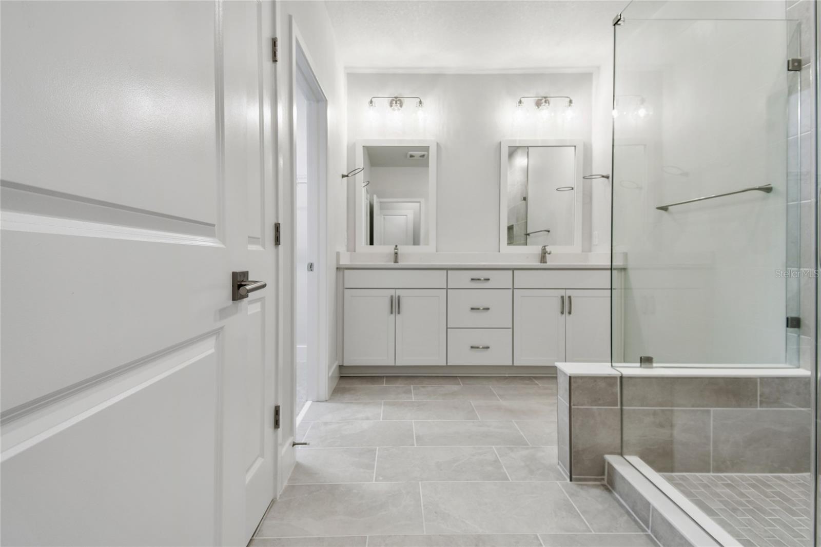 TB8476950 Property Photo