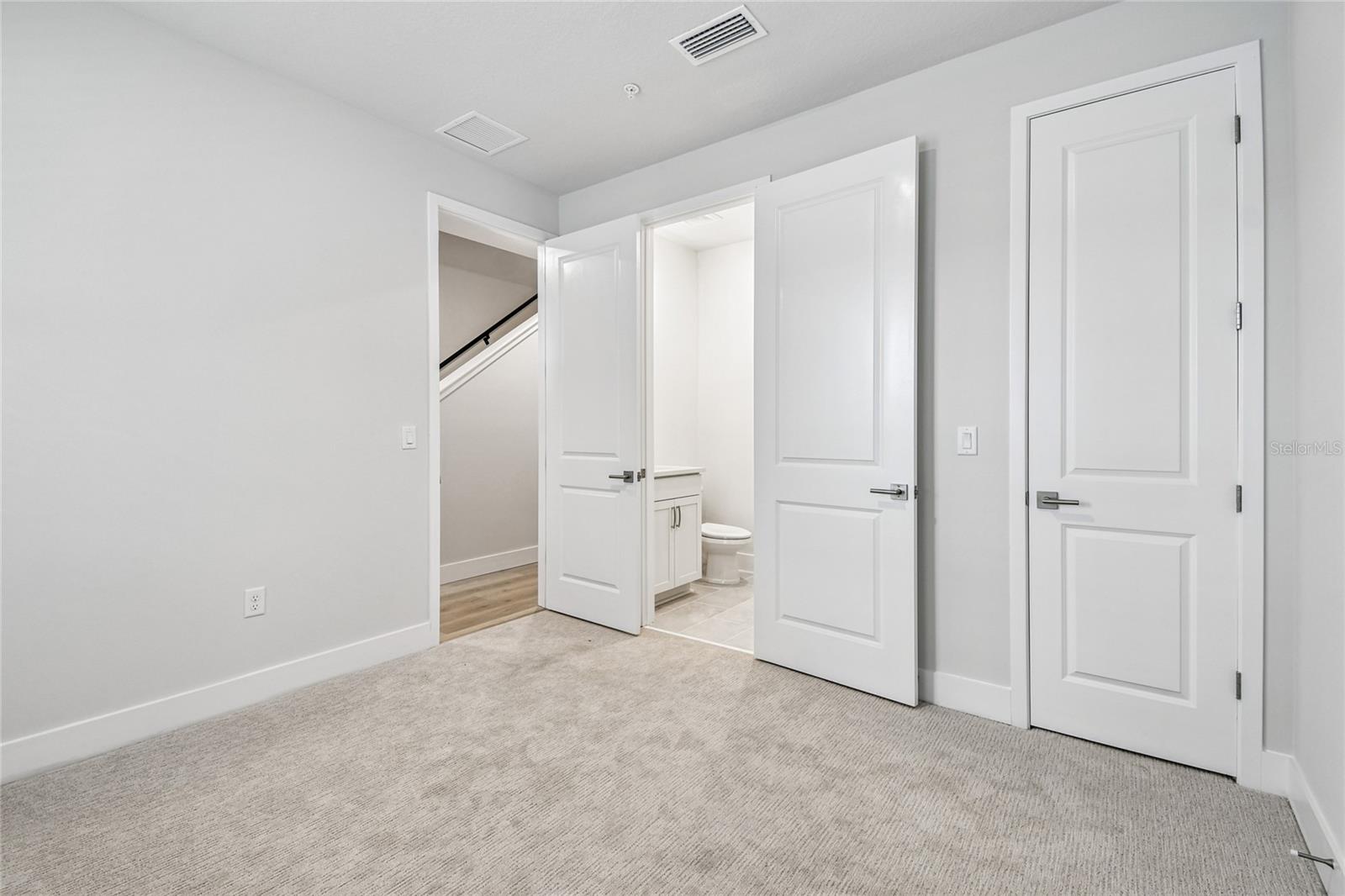 TB8476950 Property Photo