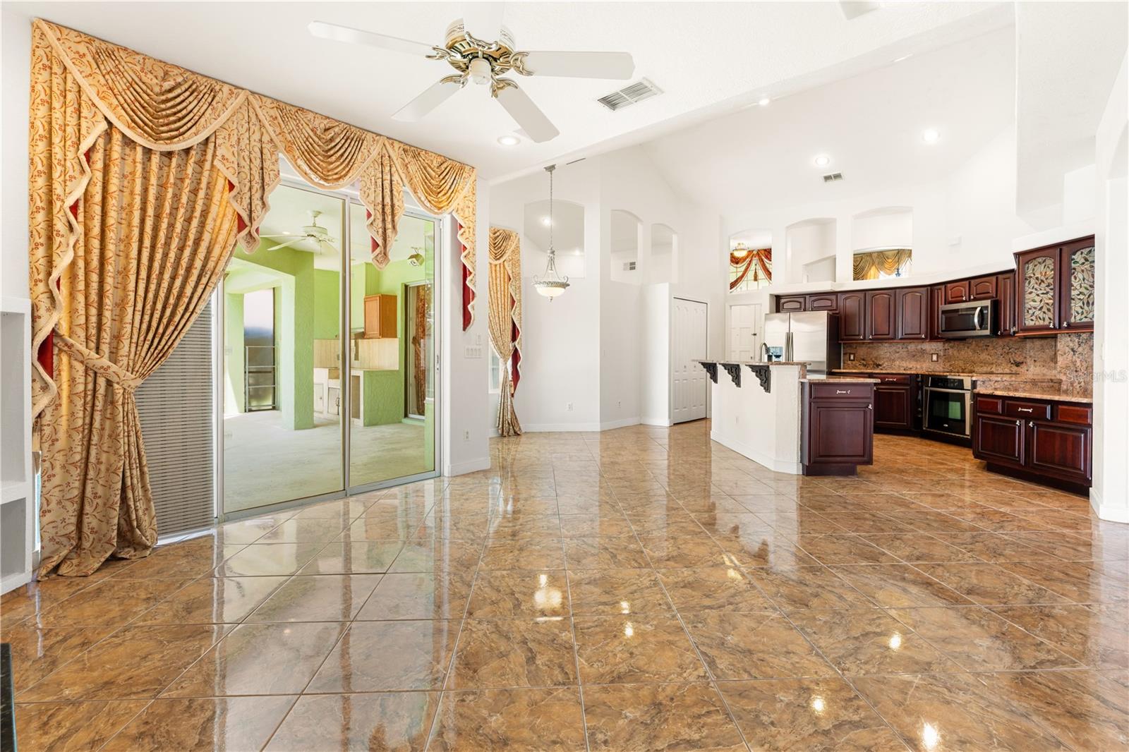 8022 CANYON LAKE CIR, ORLANDO, FL, 32835