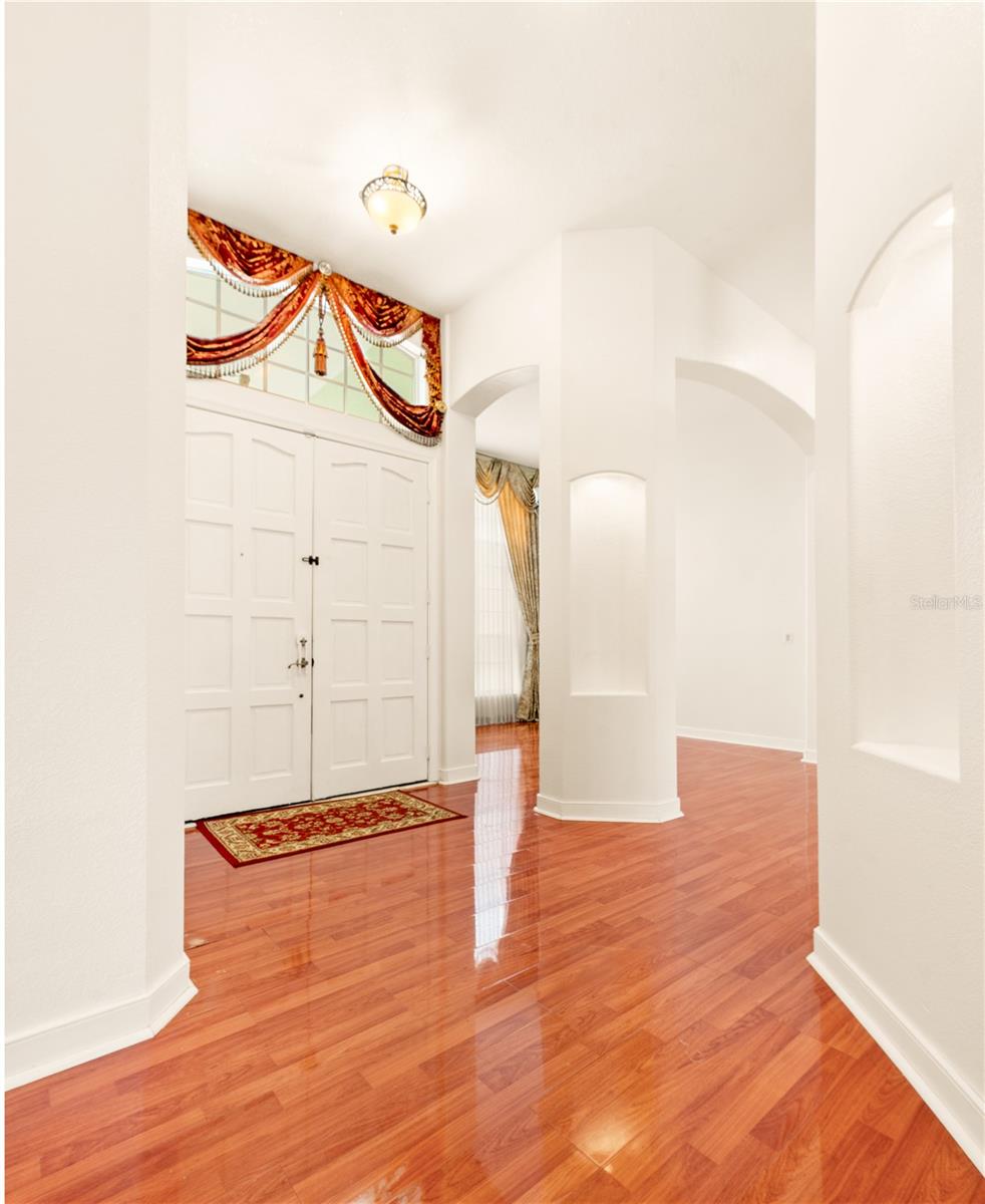 8022 CANYON LAKE CIR, ORLANDO, FL, 32835