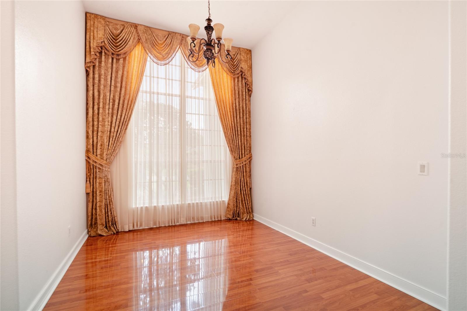 8022 CANYON LAKE CIR, ORLANDO, FL, 32835