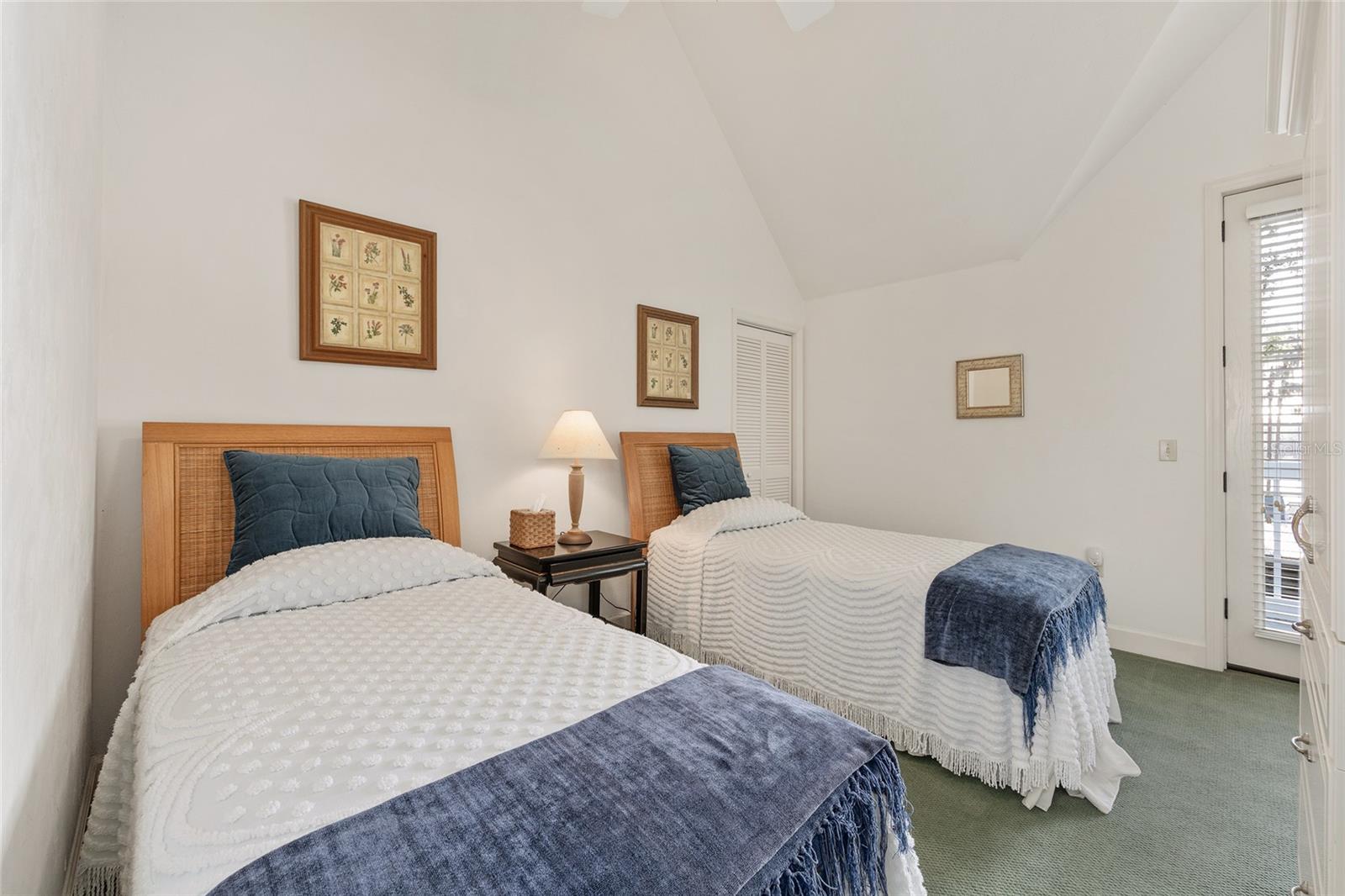 715 SEMINOLE RIDGE RD #1, MELROSE, FL, 32666