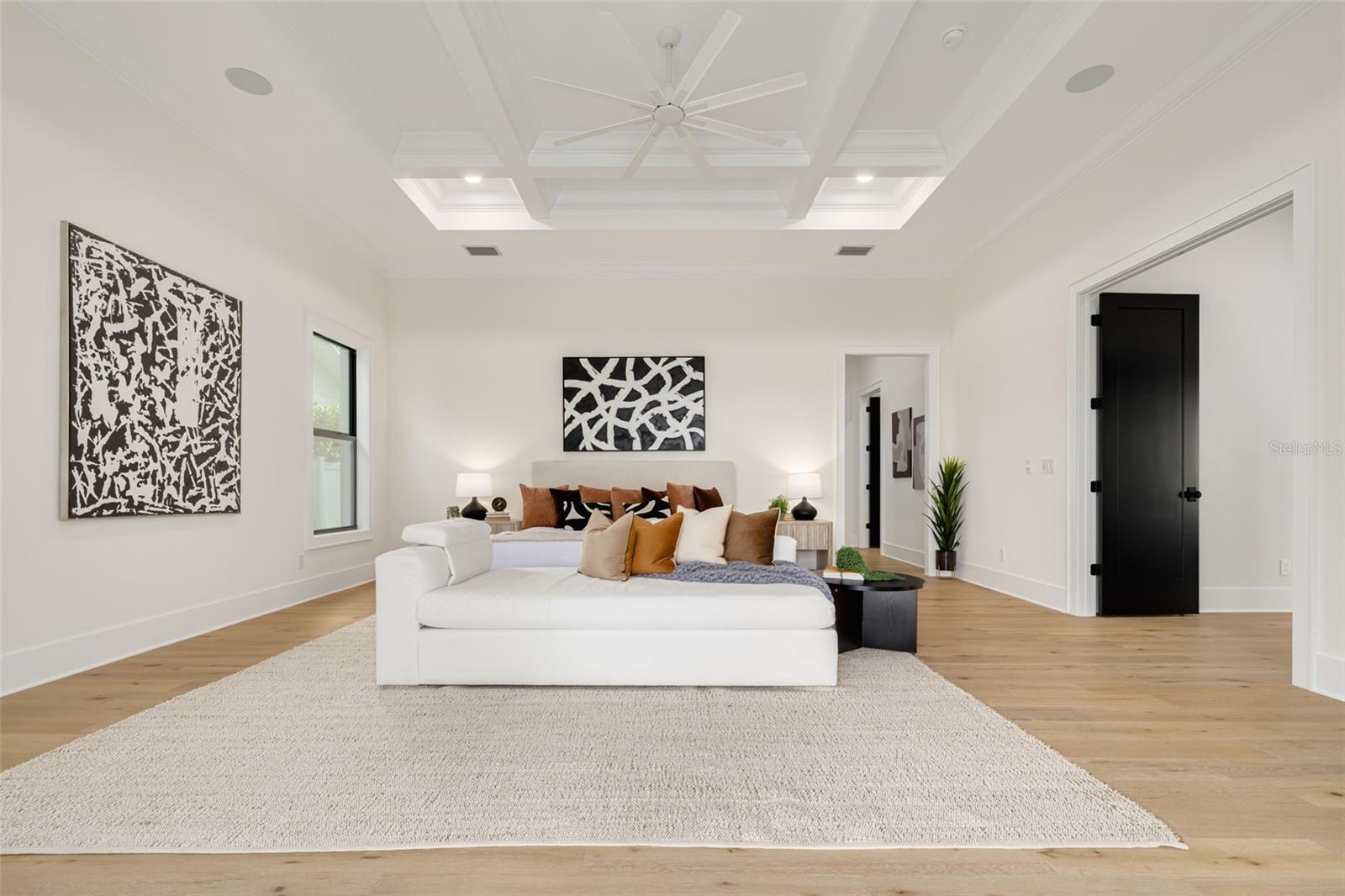 TB8476983 Property Photo