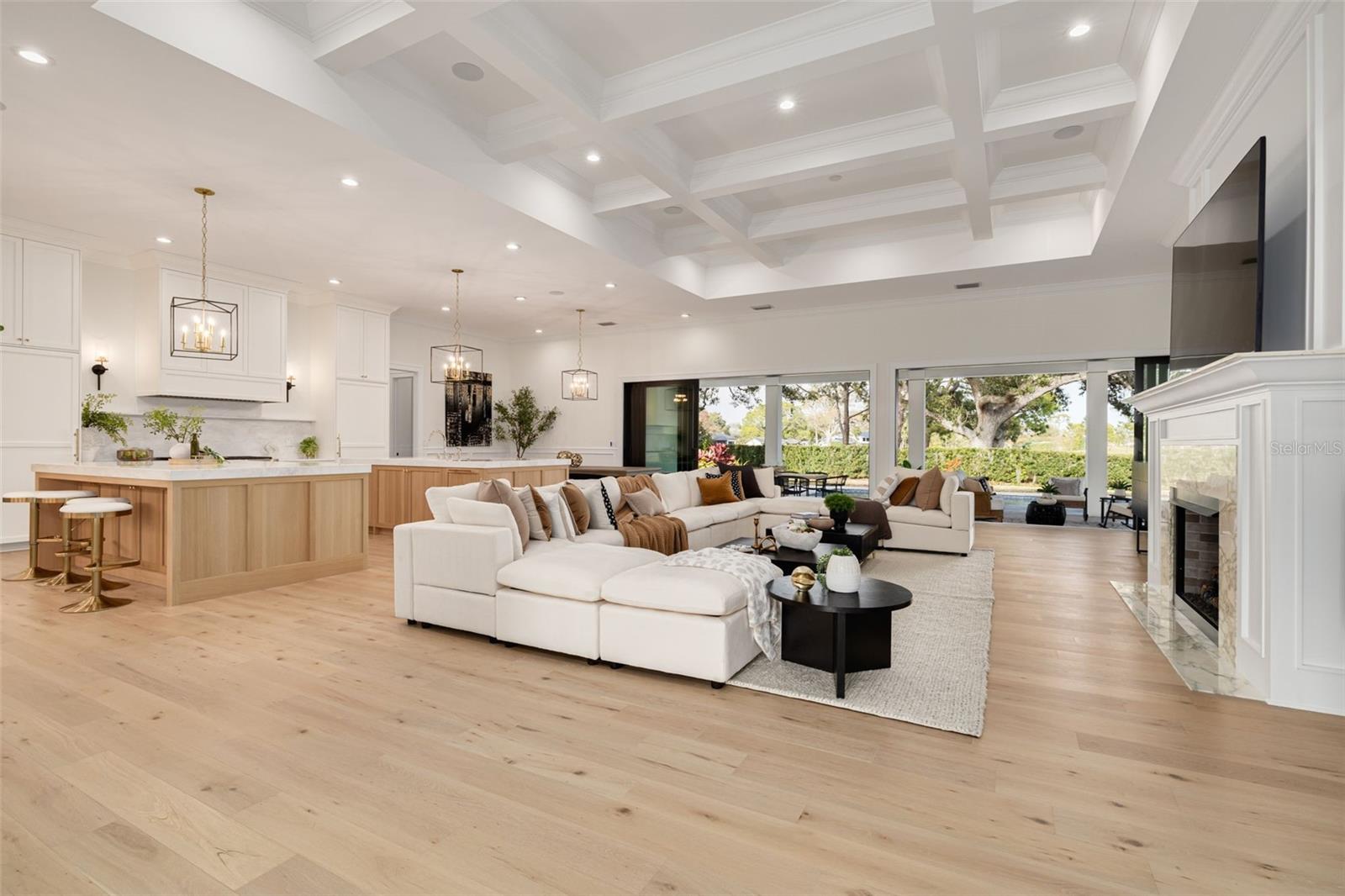 TB8476983 Property Photo