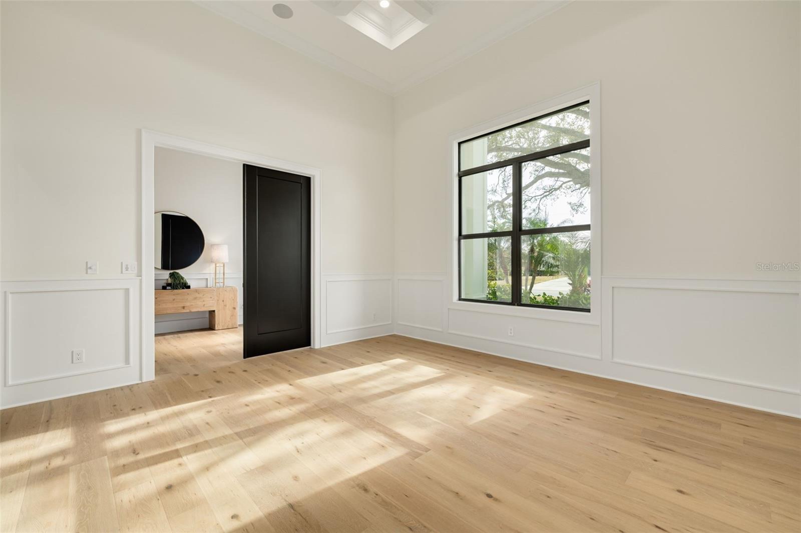 TB8476983 Property Photo