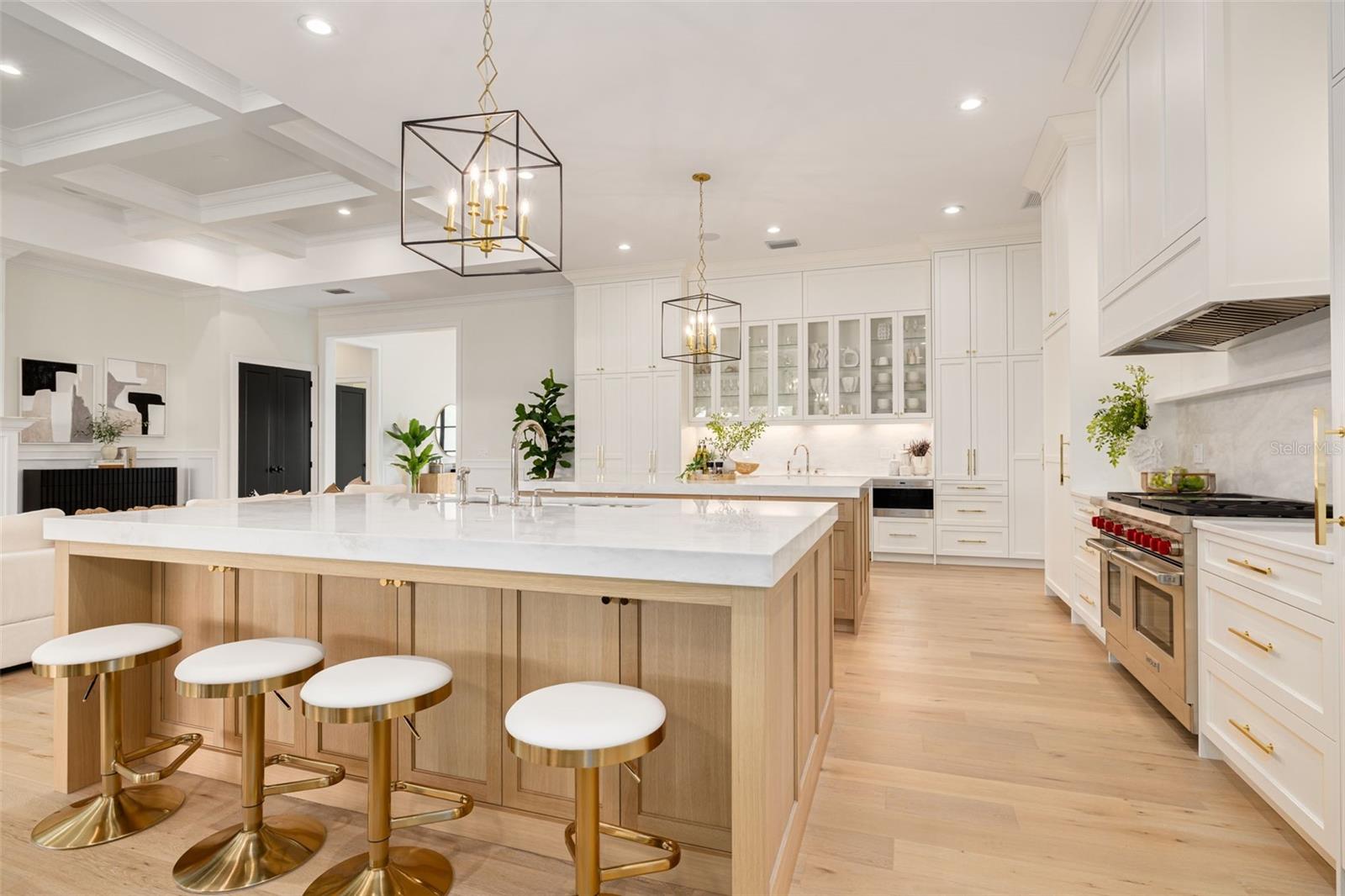 TB8476983 Property Photo