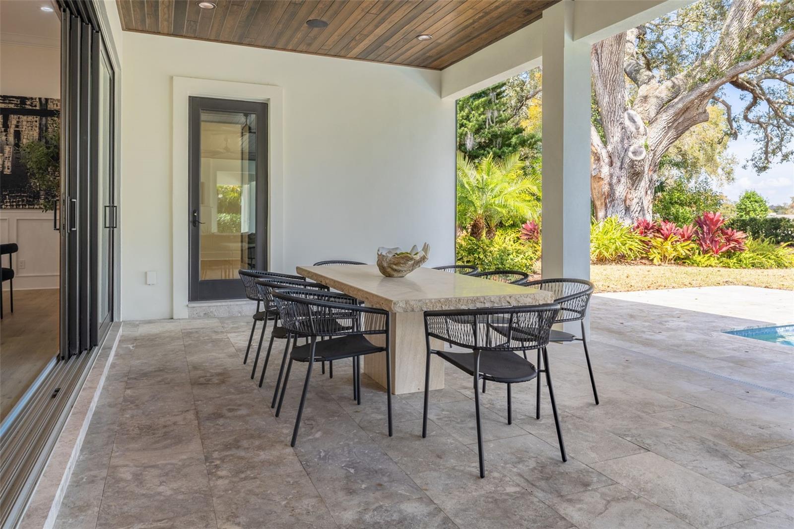 TB8476983 Property Photo