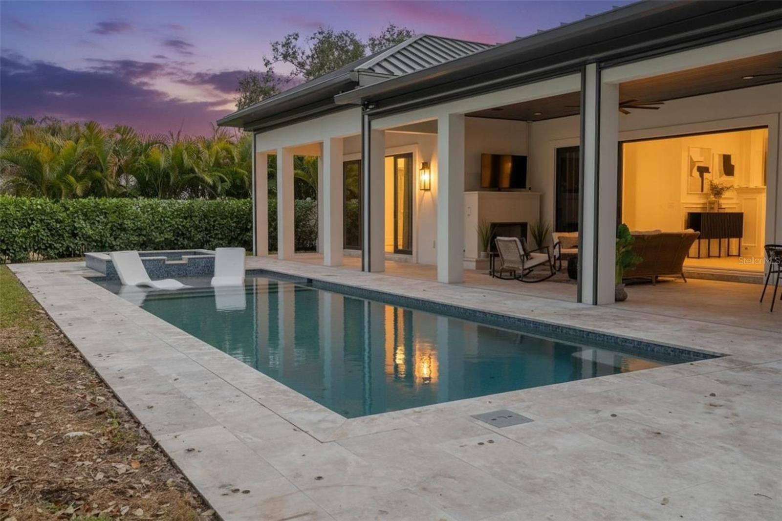 TB8476983 Property Photo