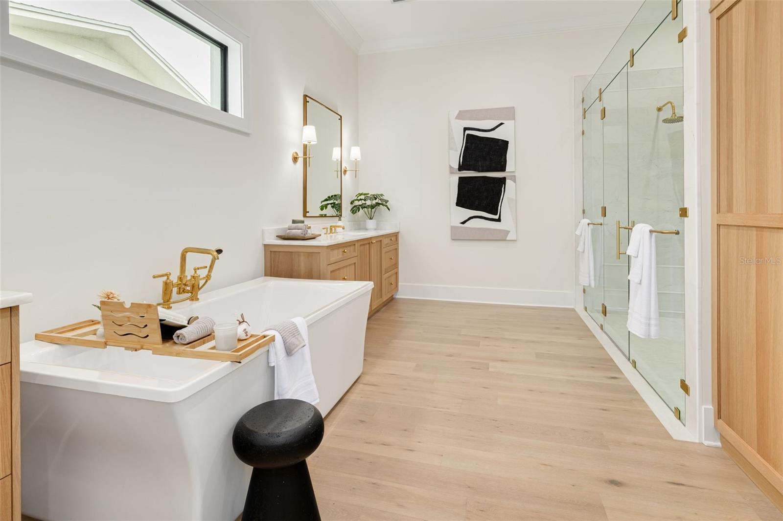 TB8476983 Property Photo