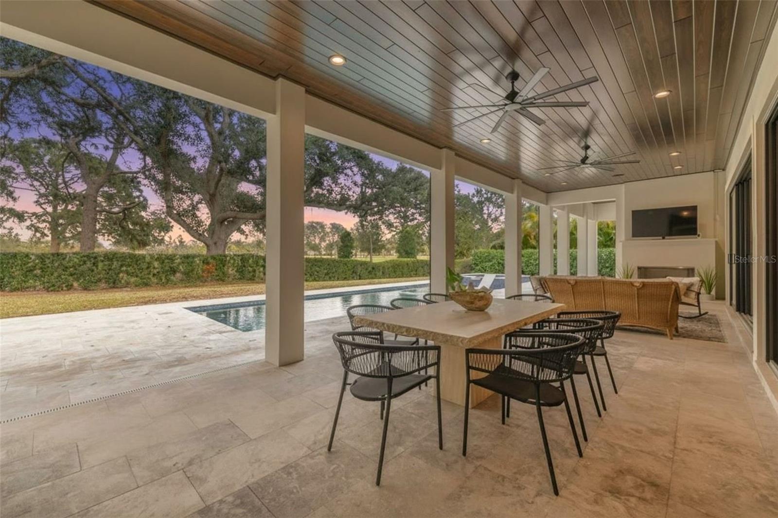 TB8476983 Property Photo