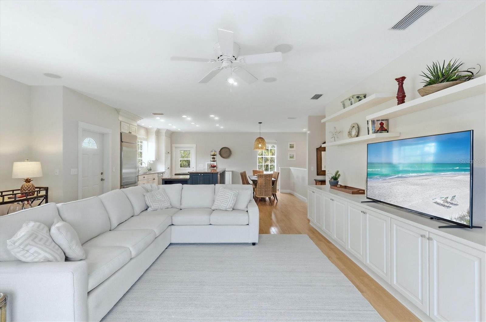 D6146199 Property Photo