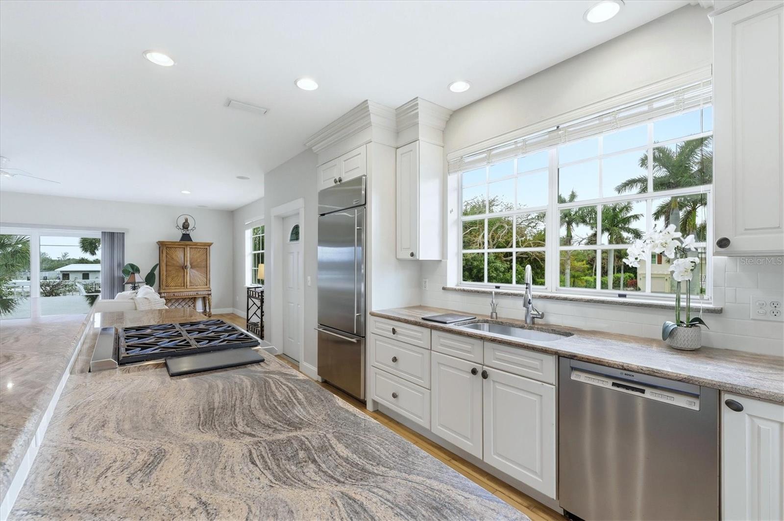 D6146199 Property Photo