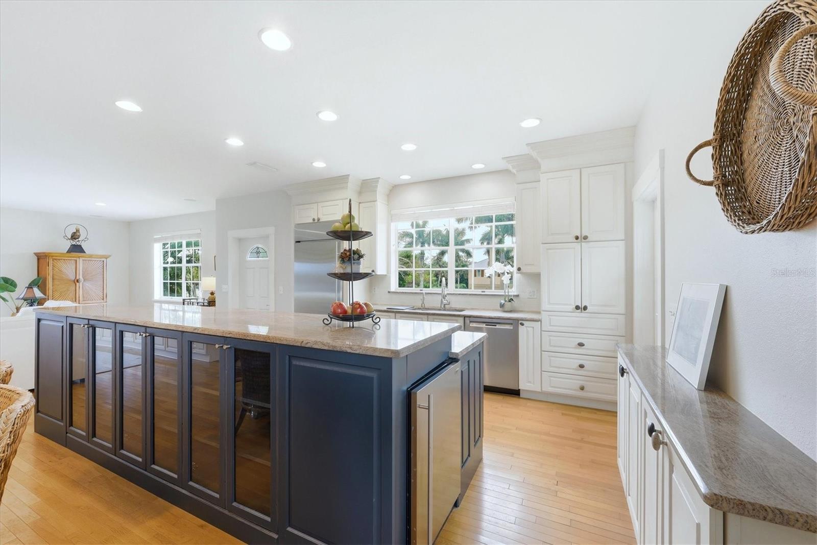 D6146199 Property Photo