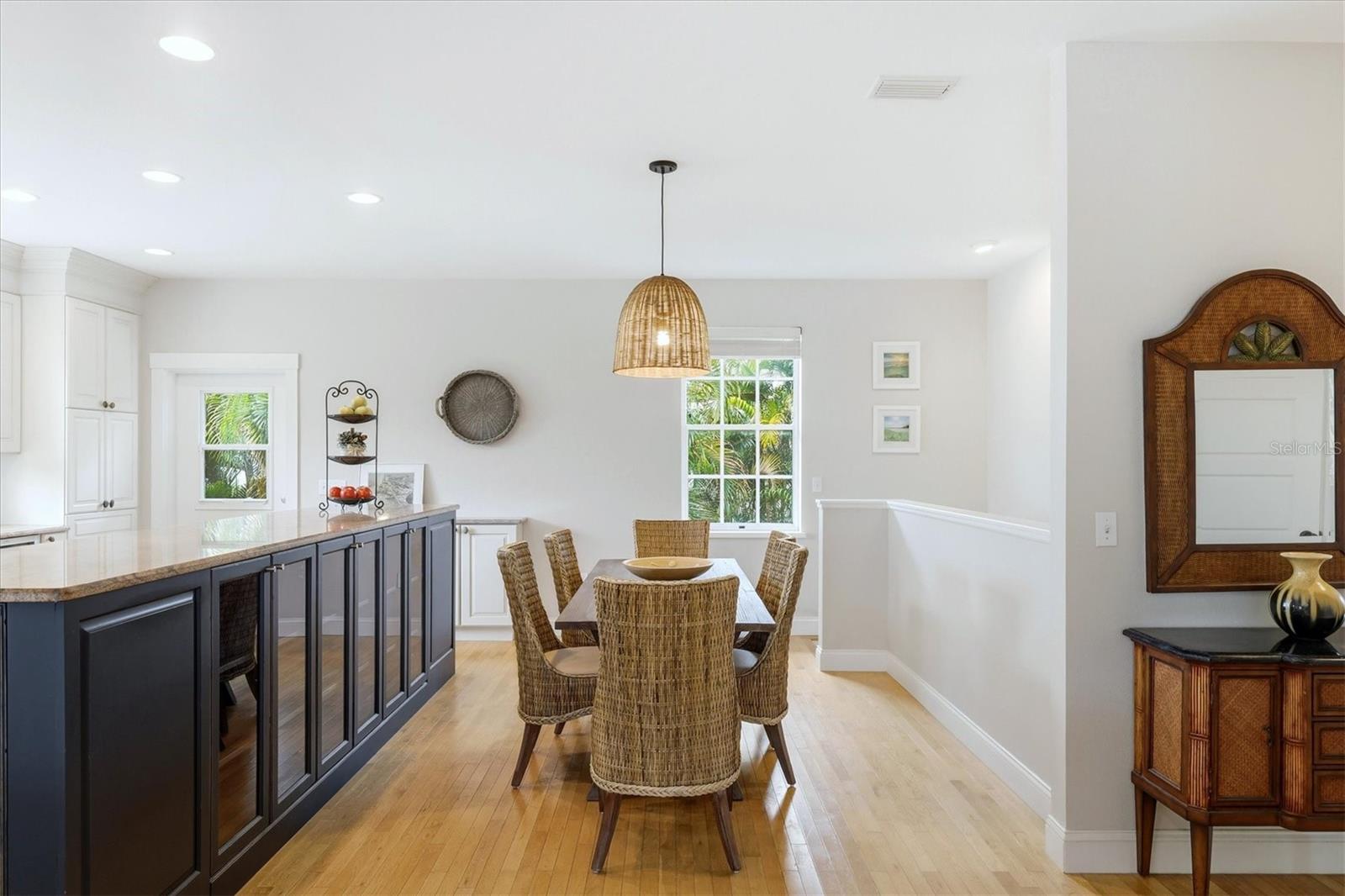 D6146199 Property Photo