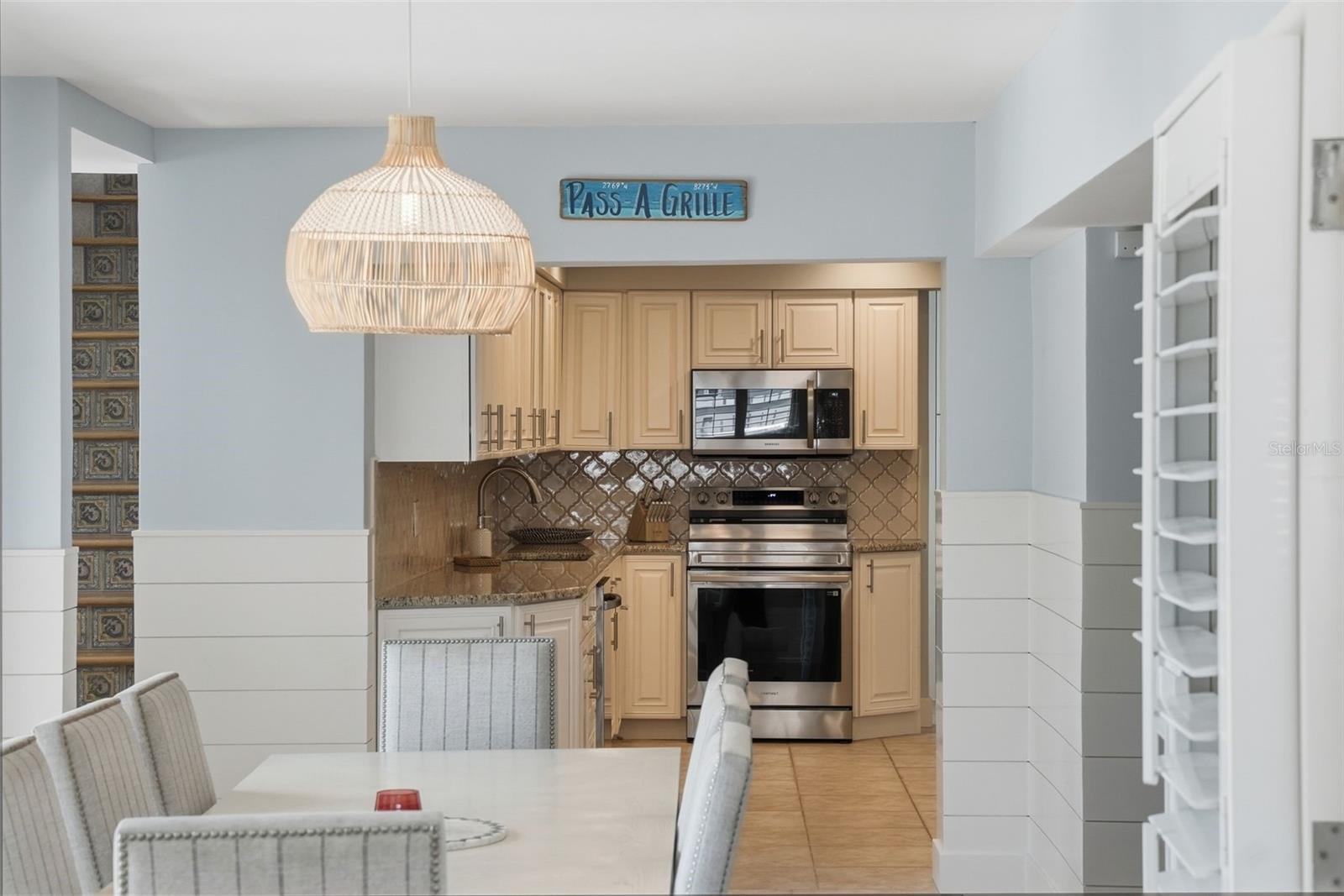 TB8477064 Property Photo