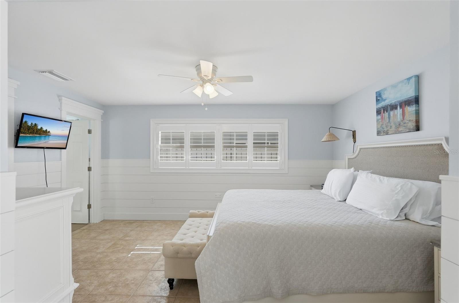 TB8477064 Property Photo