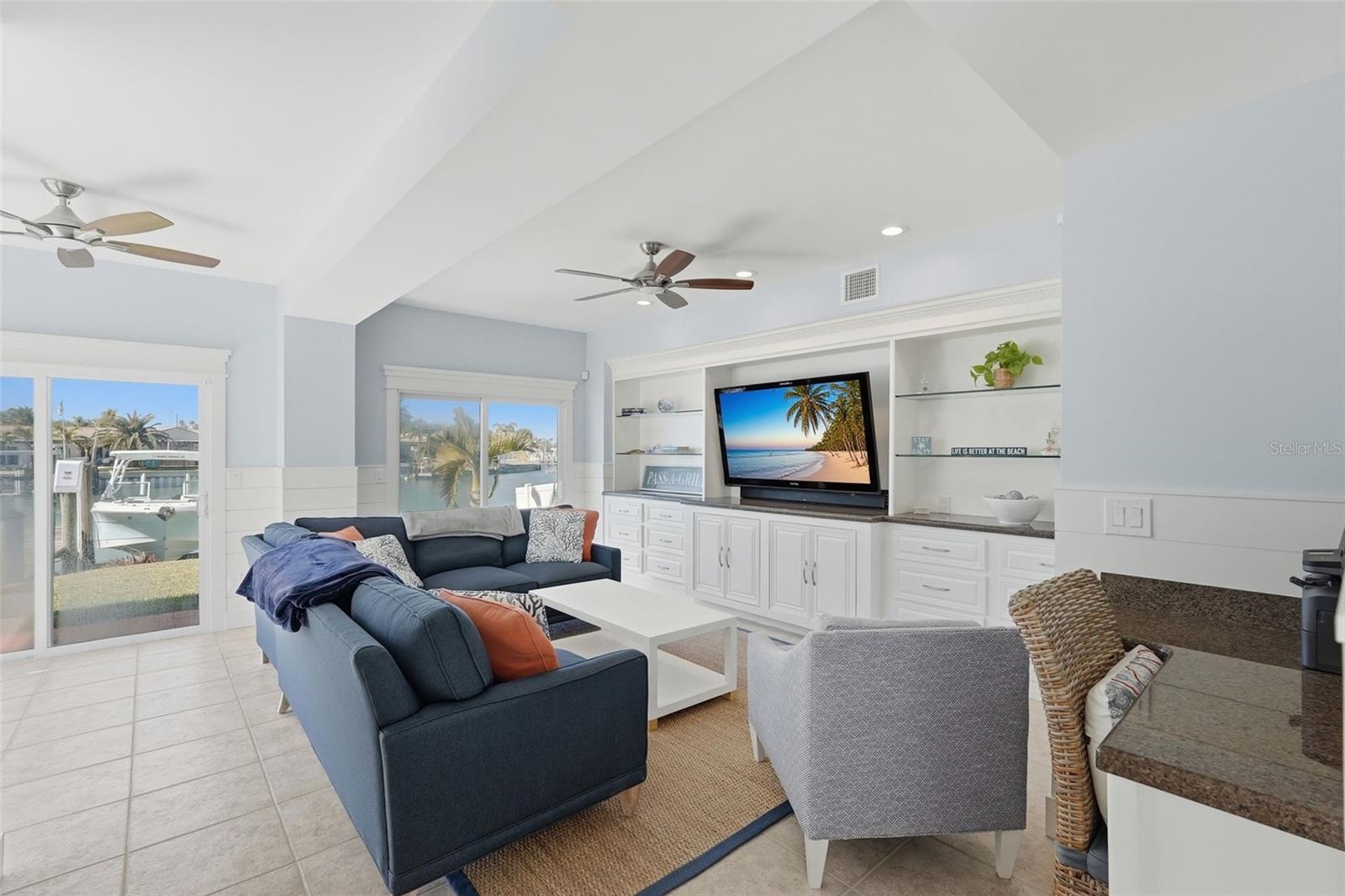 TB8477064 Property Photo