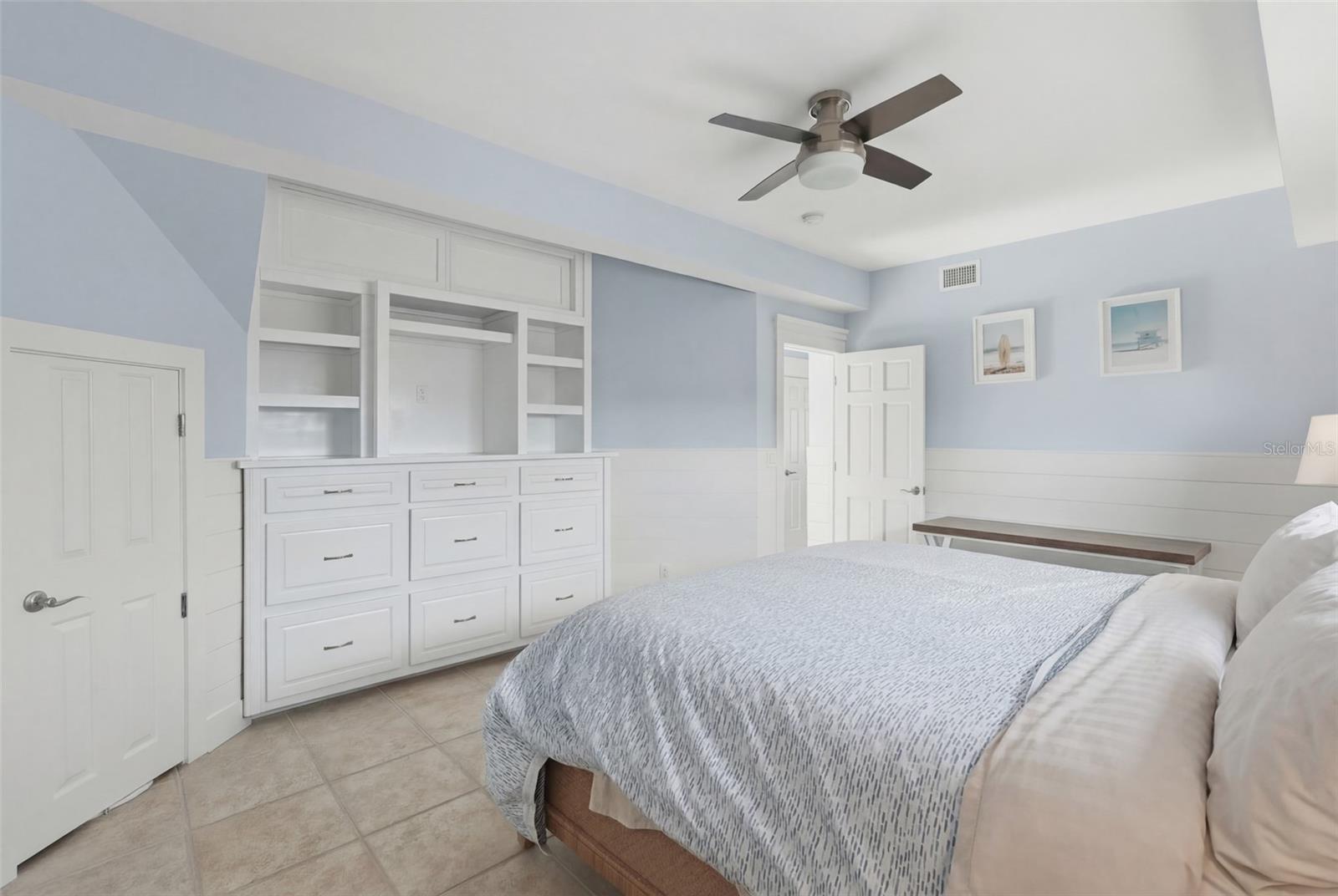 TB8477064 Property Photo