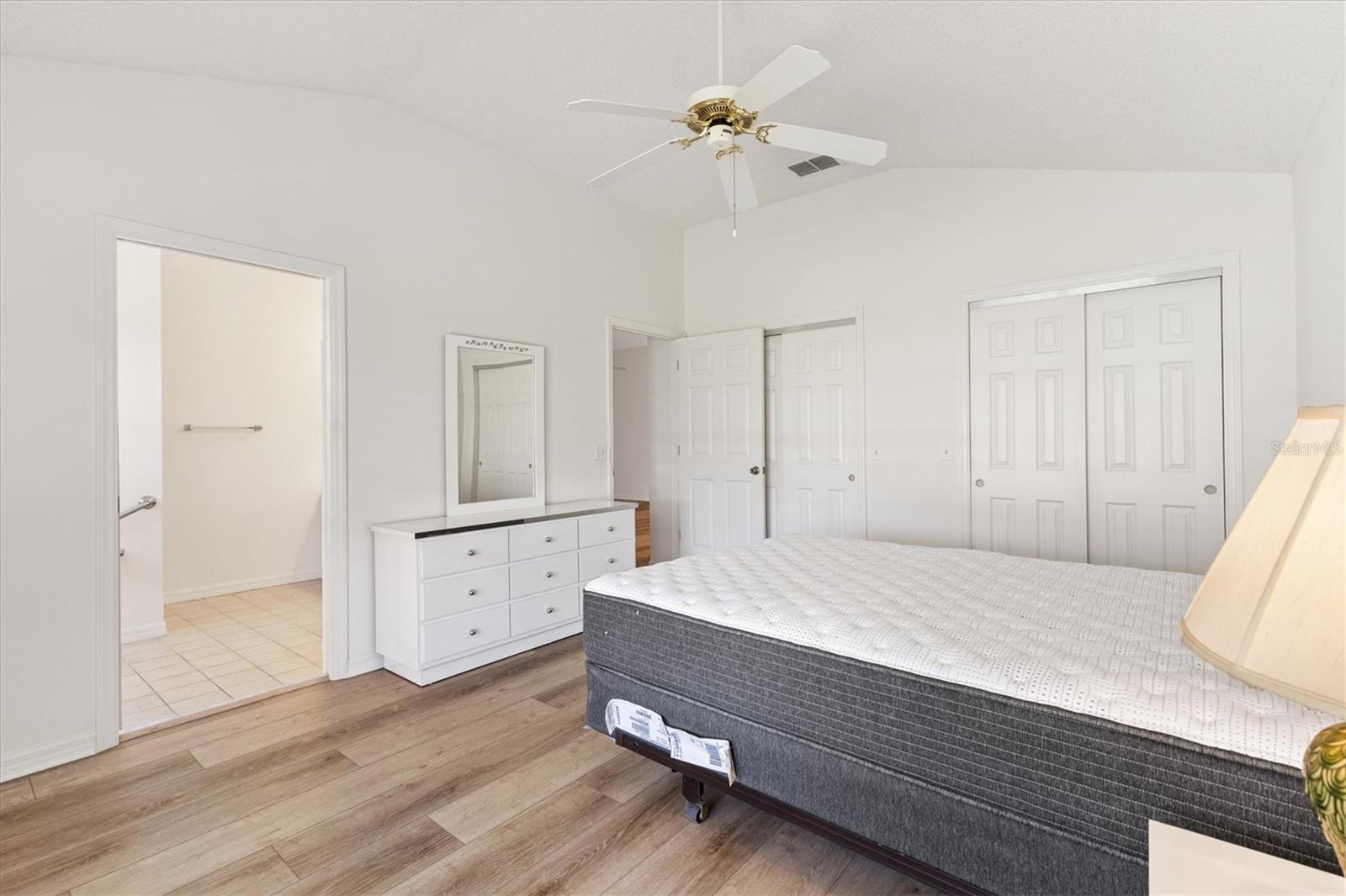 1918 ARMONDO DR, THE VILLAGES, FL, 32159